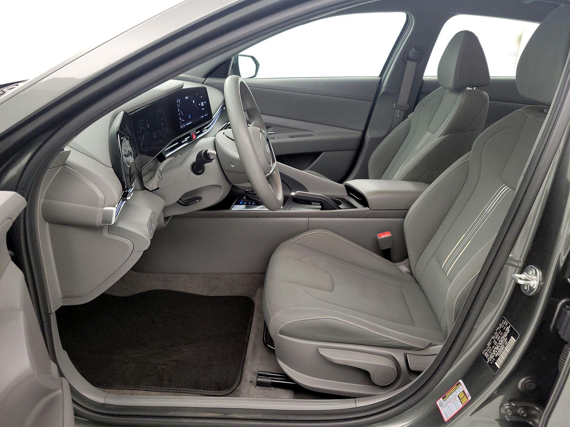 Thumbnail: 2024 Hyundai Elantra - 11