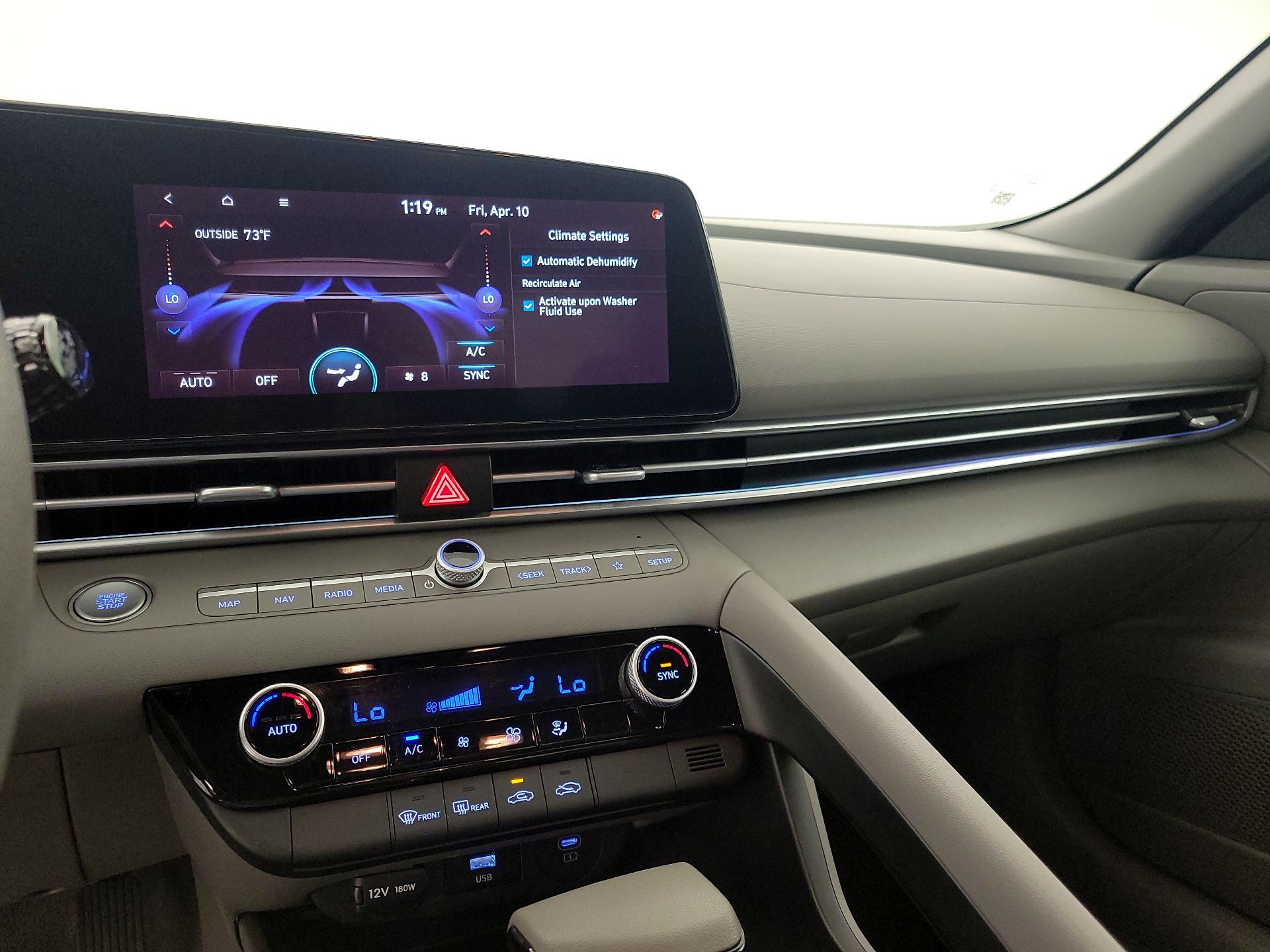Thumbnail: 2024 Hyundai Elantra - 17