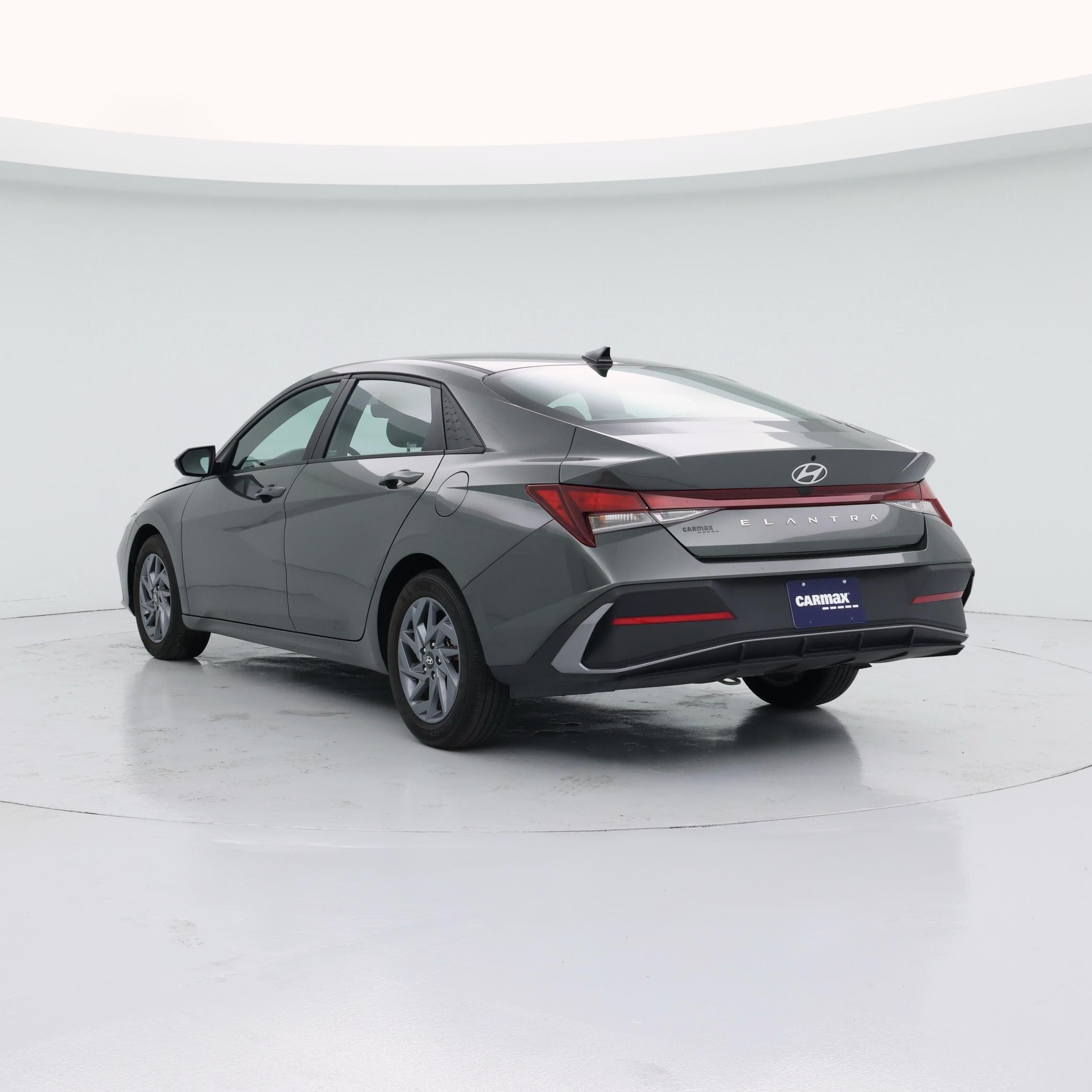 Thumbnail: 2024 Hyundai Elantra - 2