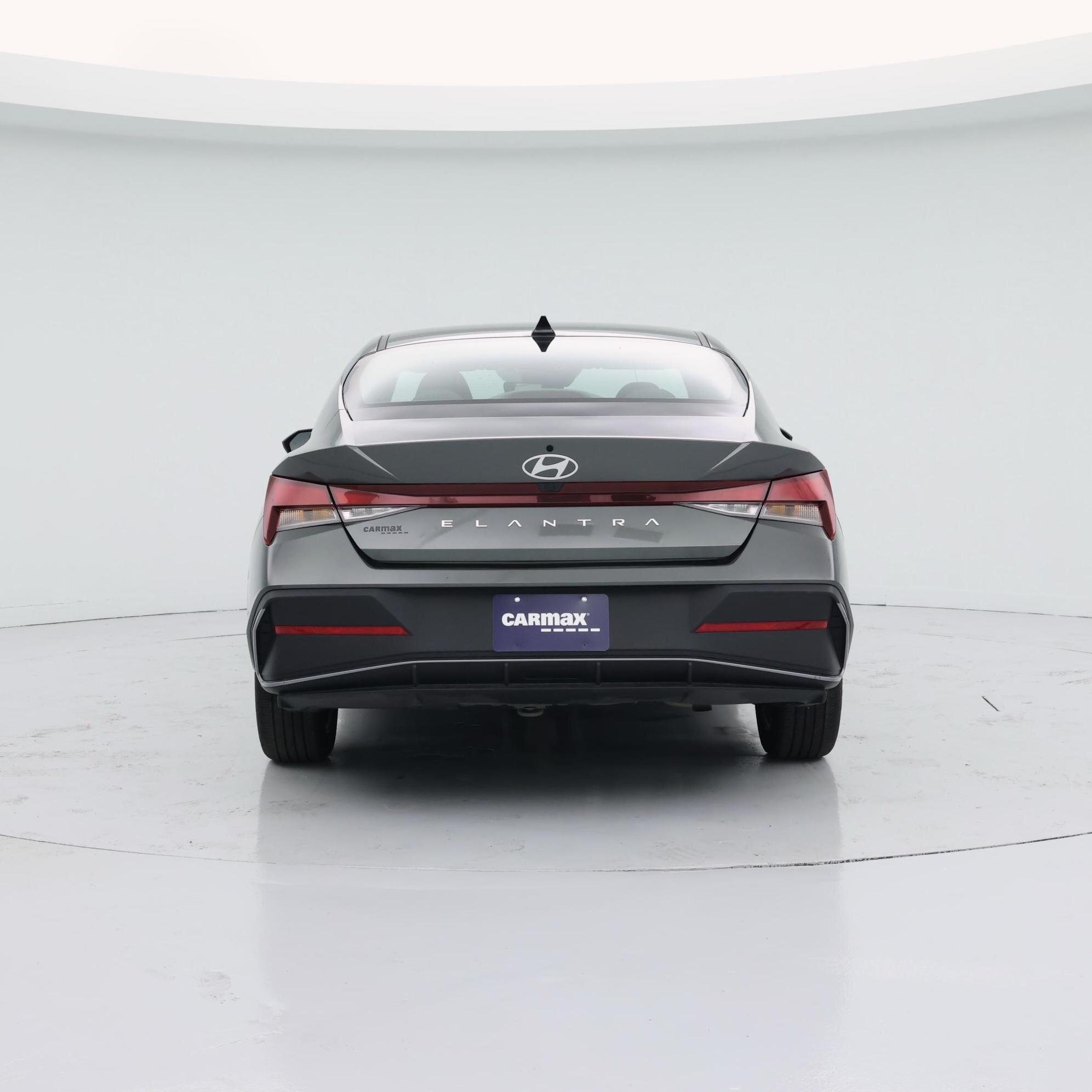 Thumbnail: 2024 Hyundai Elantra - 6