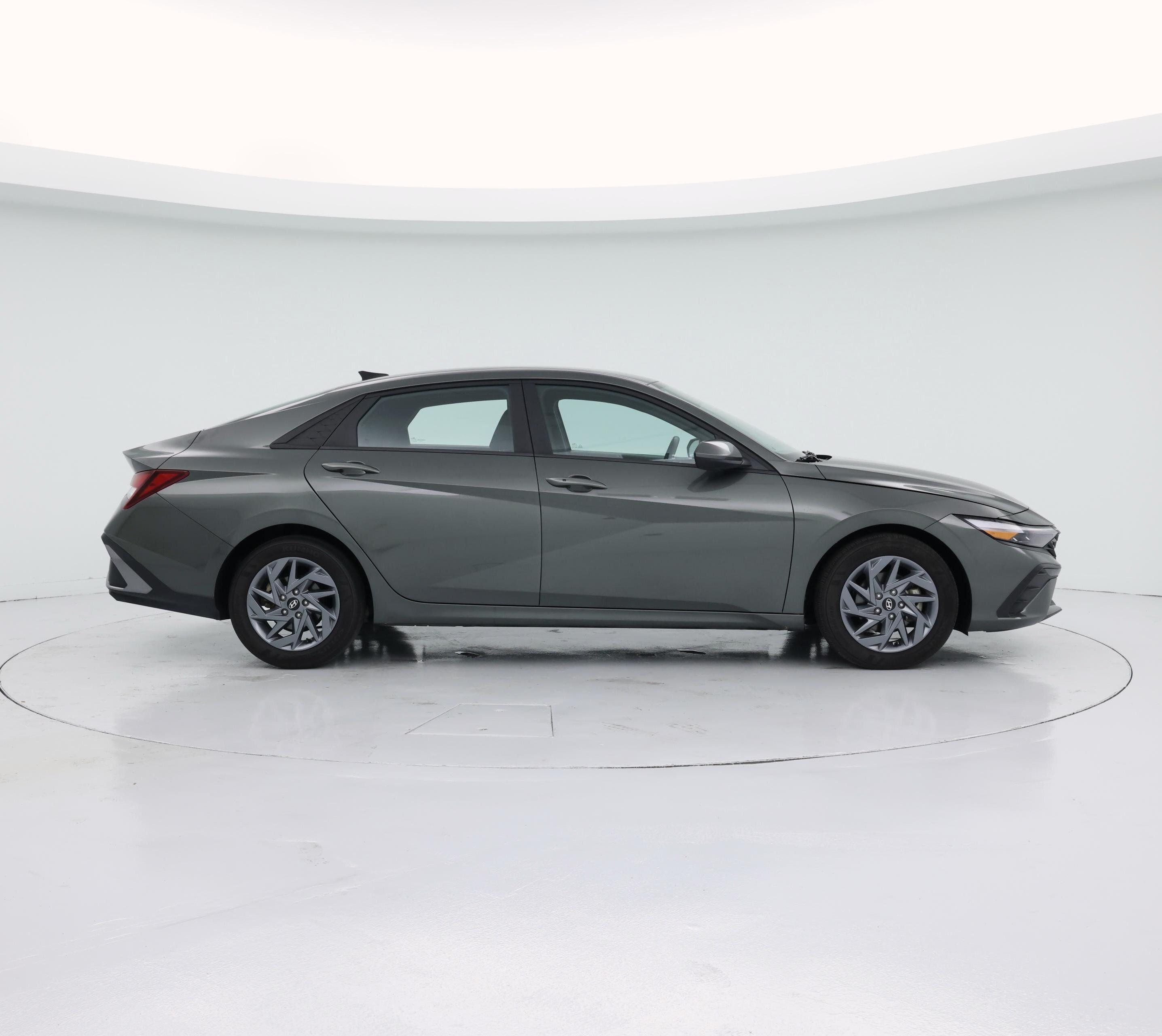 Thumbnail: 2024 Hyundai Elantra - 7