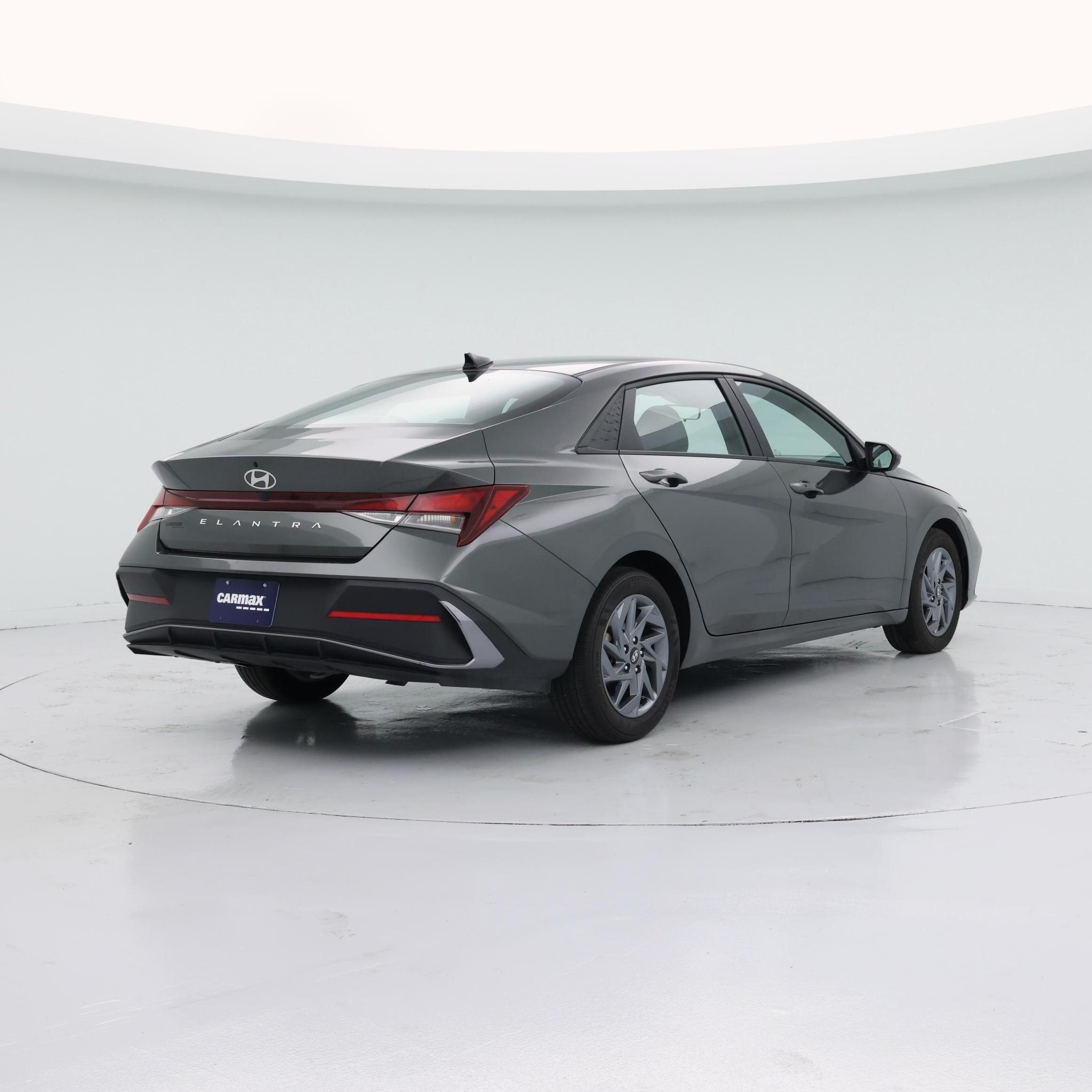 Thumbnail: 2024 Hyundai Elantra - 8