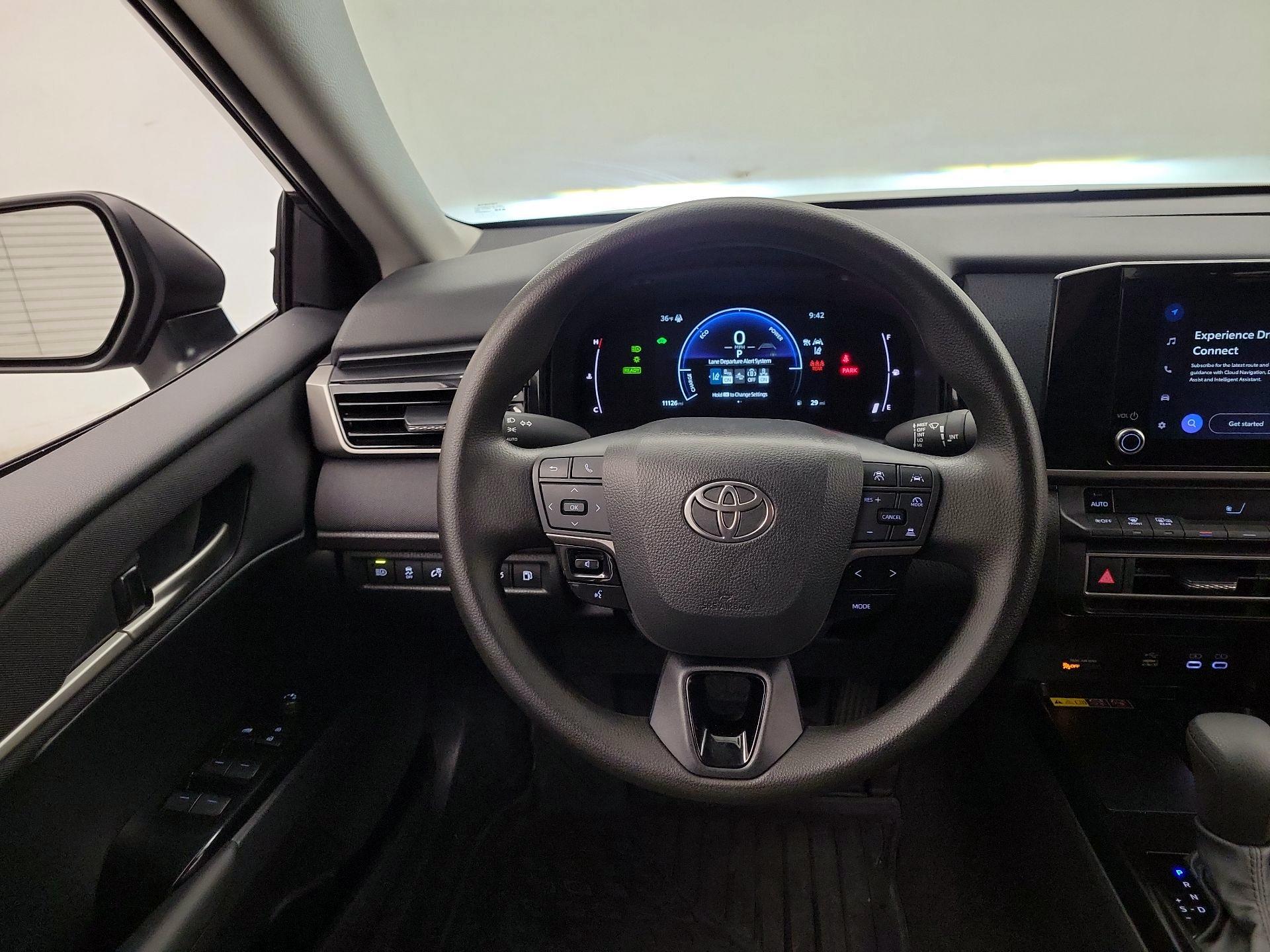 Thumbnail: 2025 Toyota Camry - 10