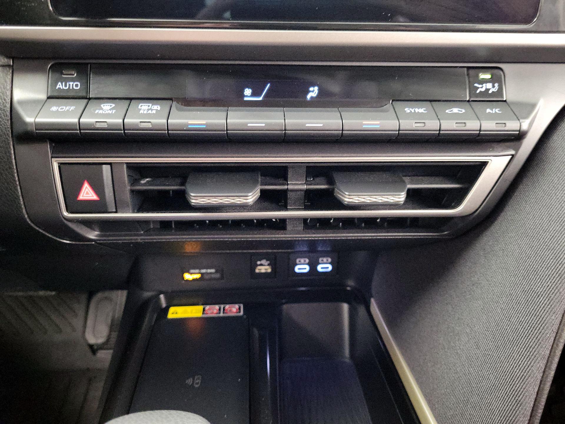 Thumbnail: 2025 Toyota Camry - 16