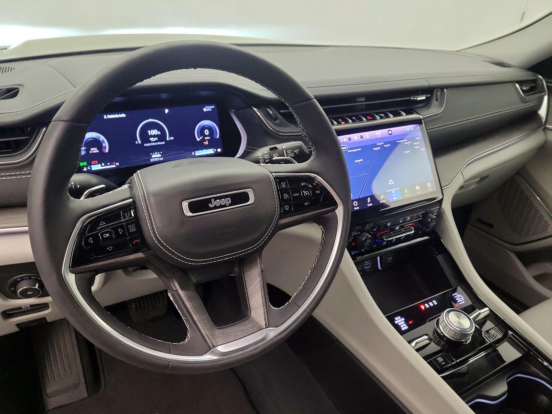 Thumbnail: 2023 Jeep Grand Cherokee - 9