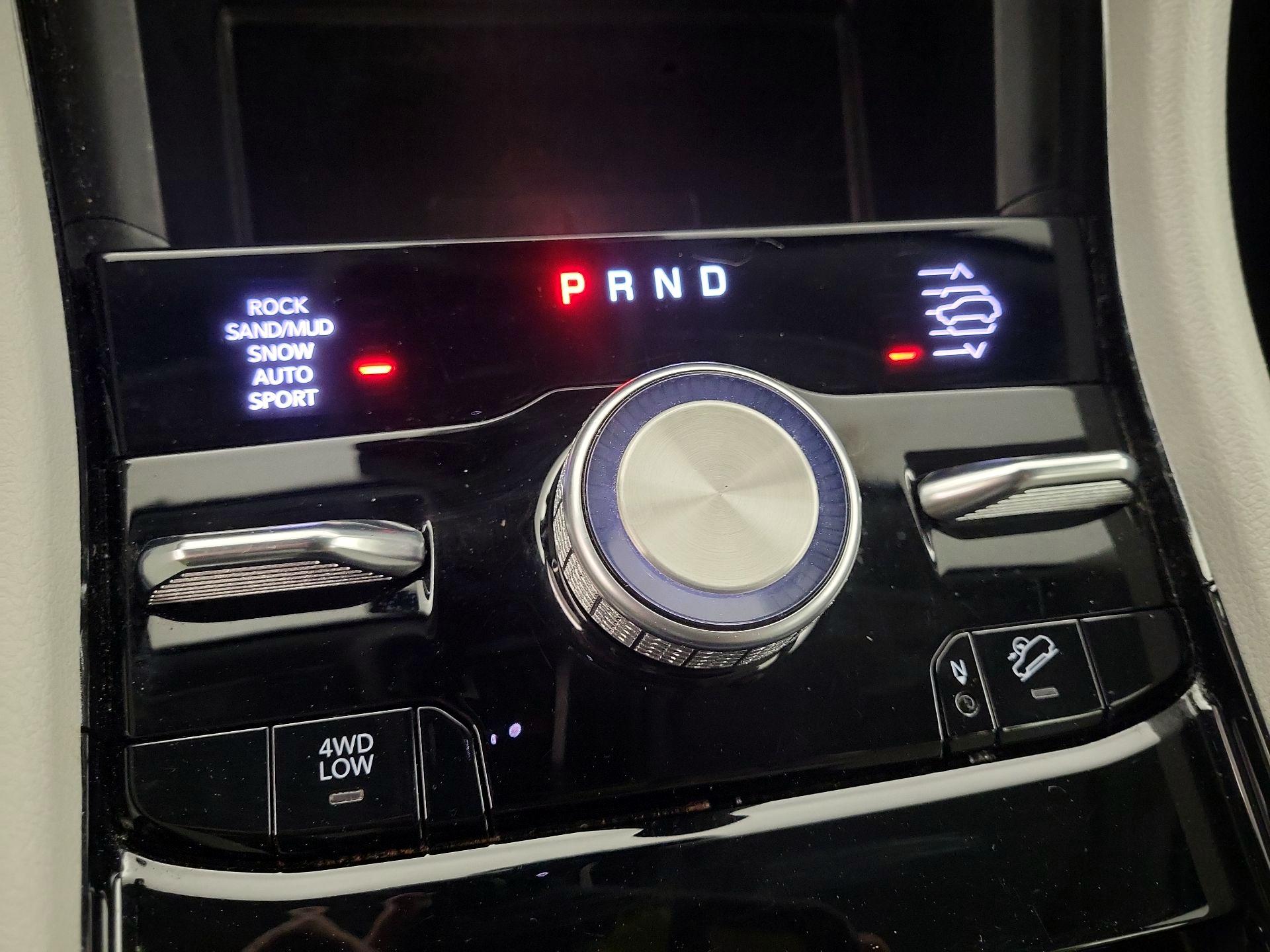 Thumbnail: 2023 Jeep Grand Cherokee - 17