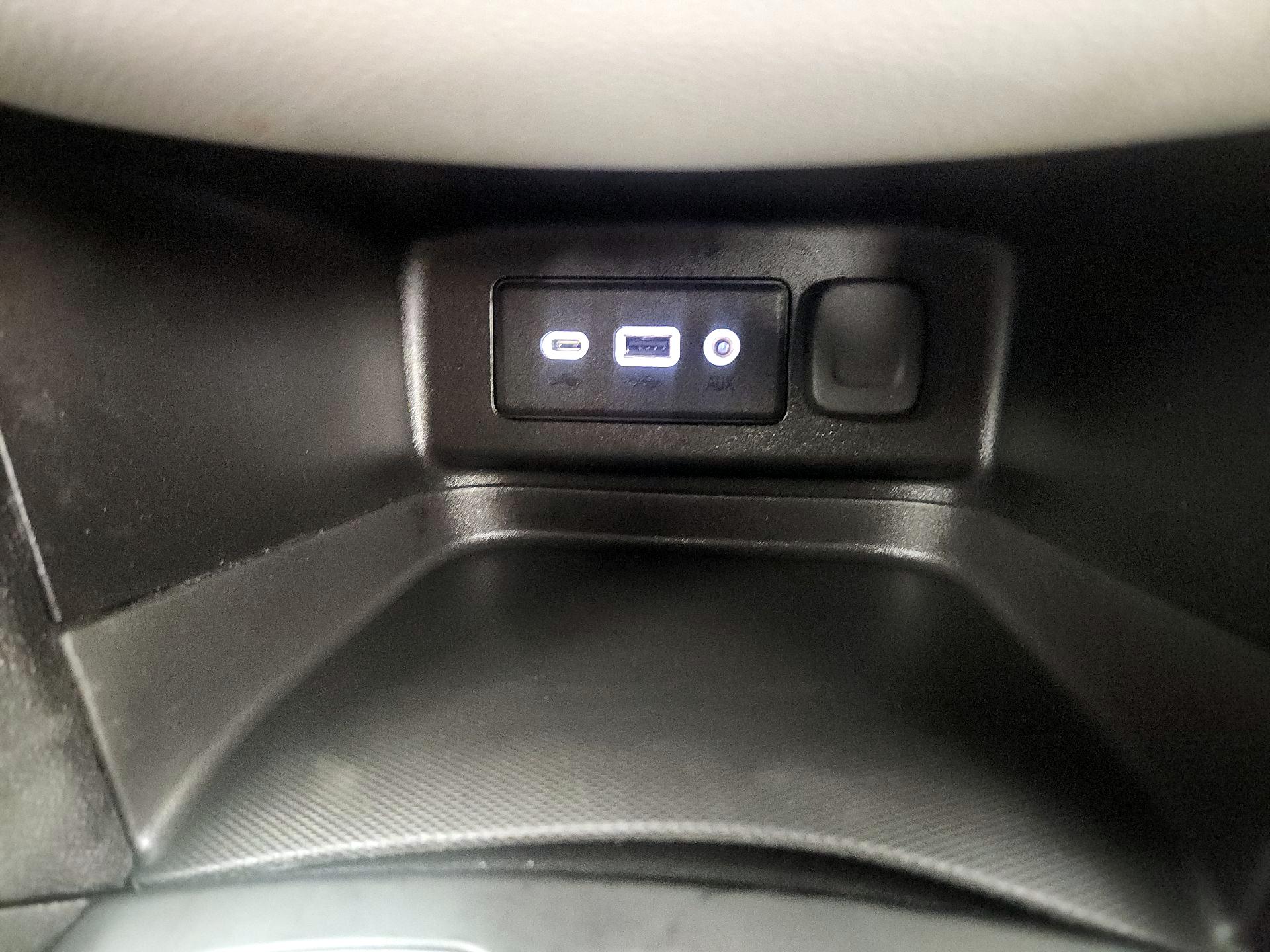 Thumbnail: 2022 Chevrolet Equinox - 18