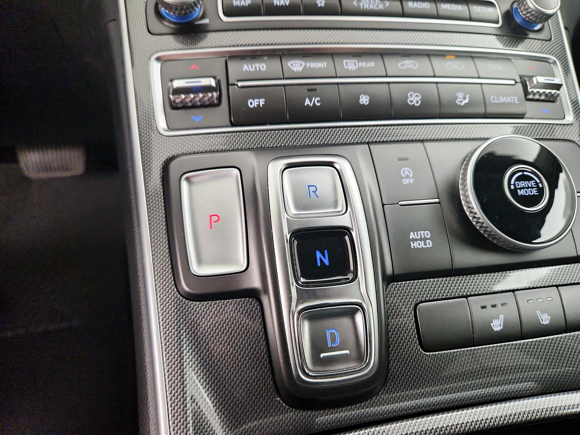 Thumbnail: 2023 Hyundai Santa Fe - 18