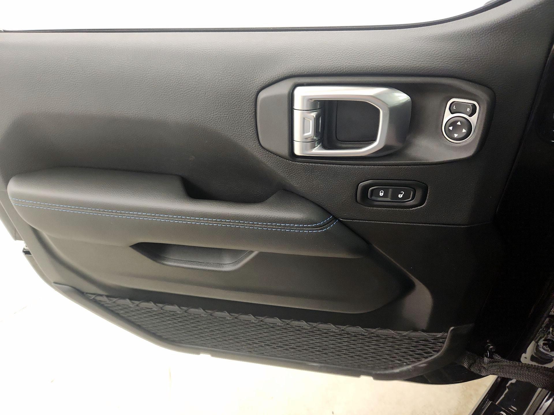 Thumbnail: 2023 Jeep Wrangler - 10