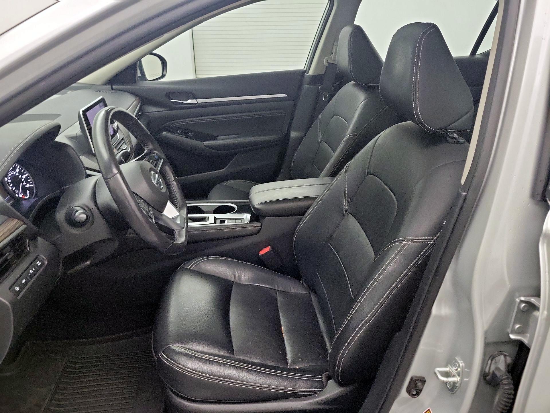 Thumbnail: 2022 Nissan Altima - 11