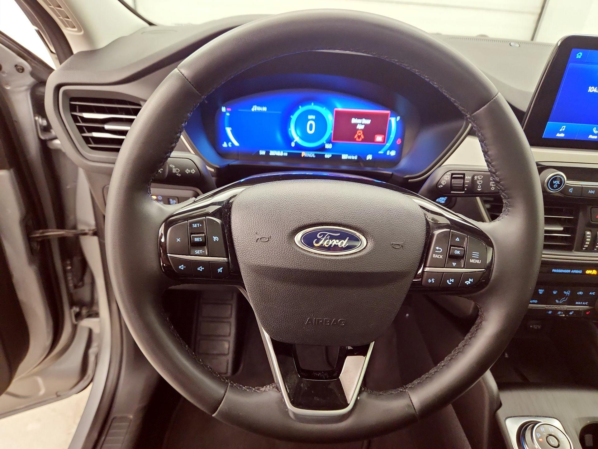 Thumbnail: 2022 Ford Escape - 10