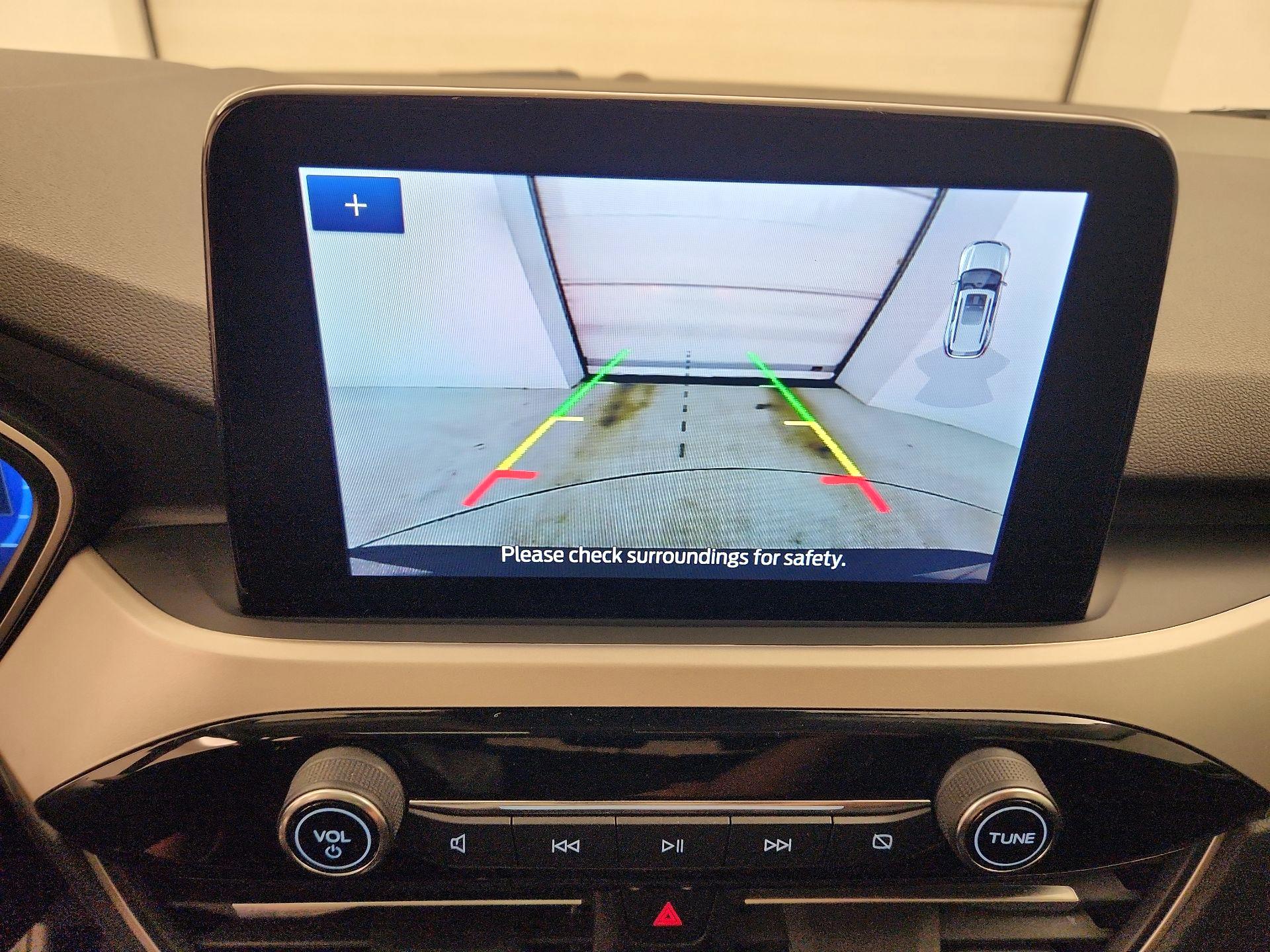 Thumbnail: 2022 Ford Escape - 14