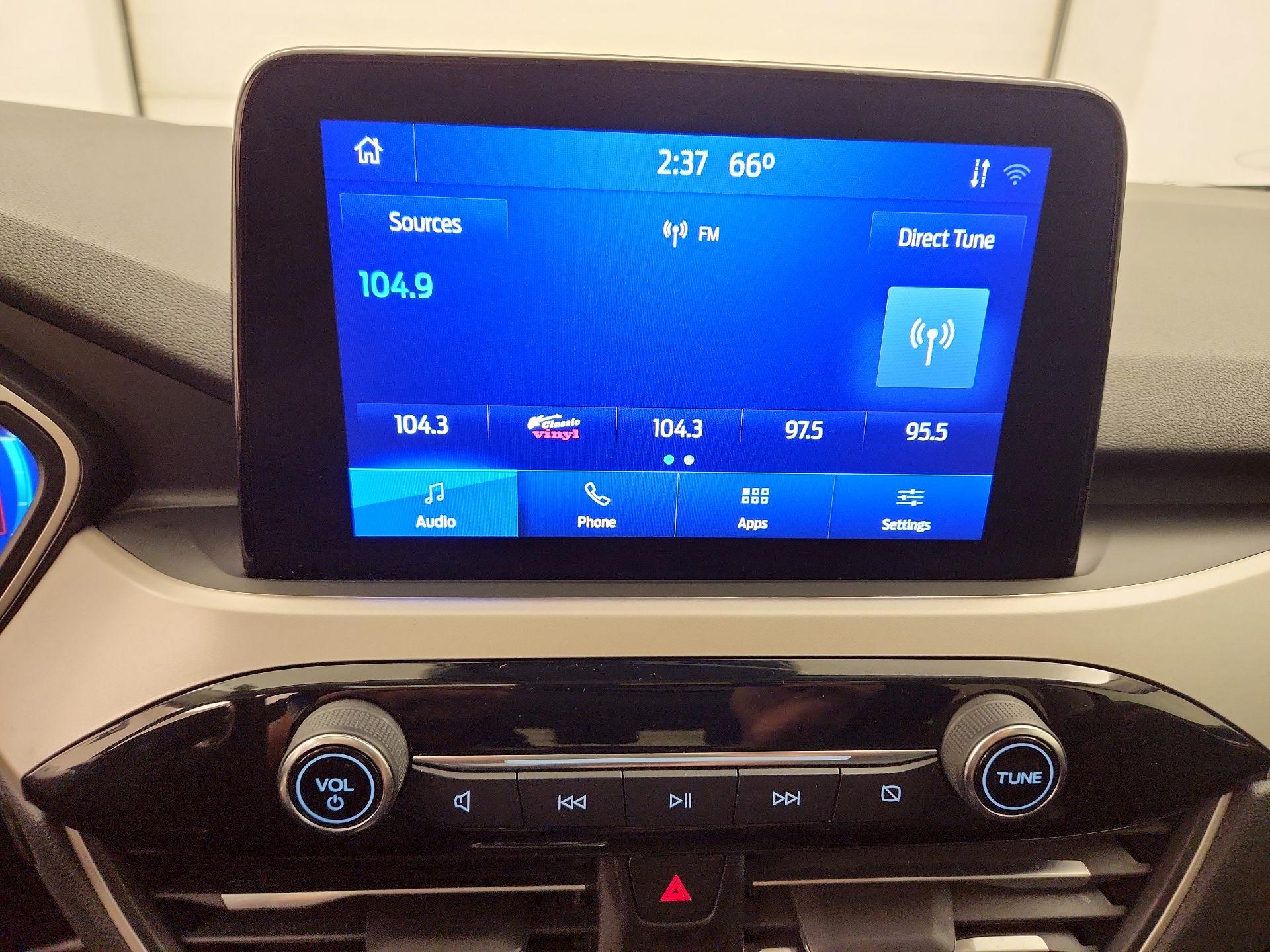 Thumbnail: 2022 Ford Escape - 15