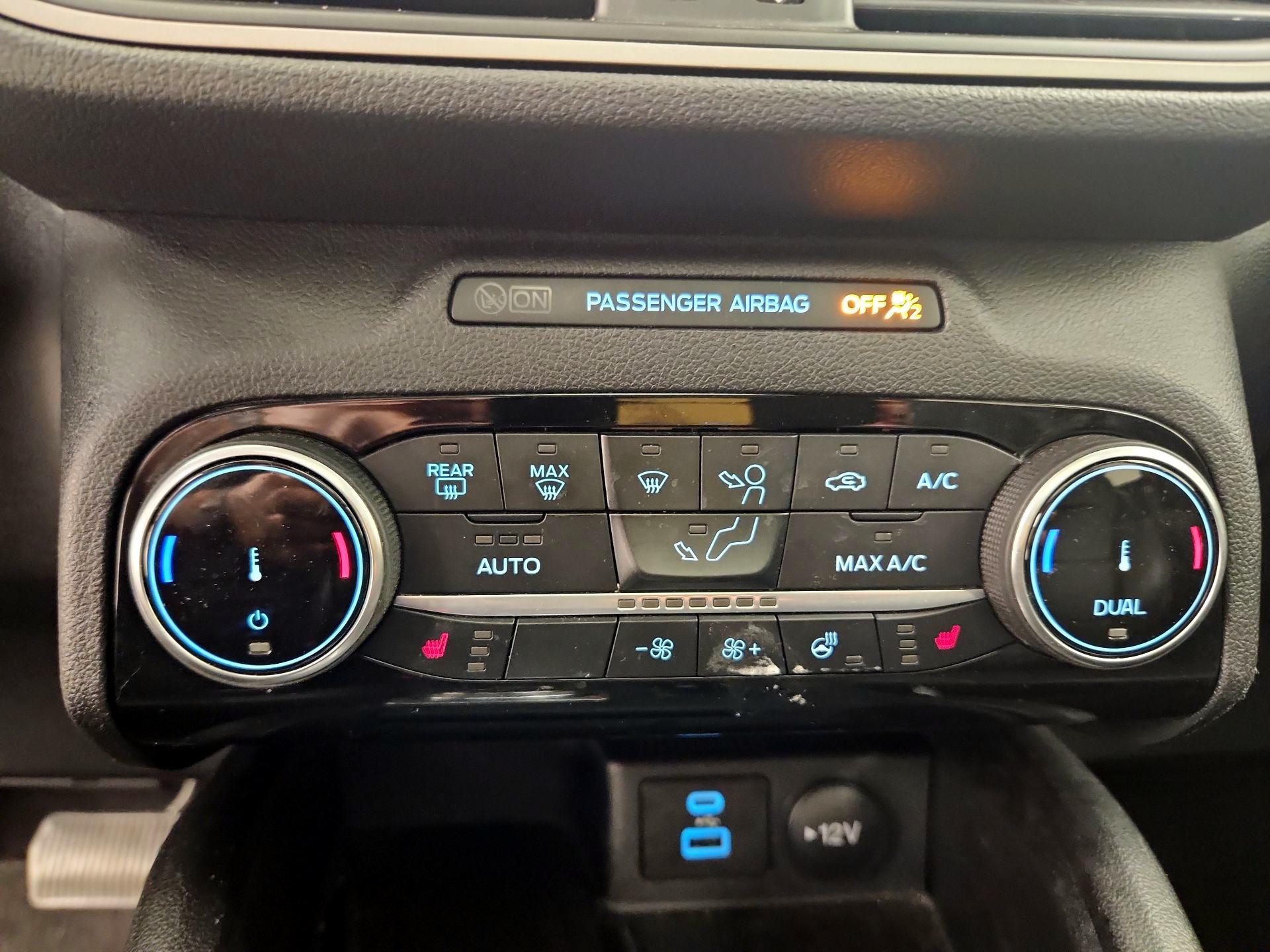 Thumbnail: 2022 Ford Escape - 16