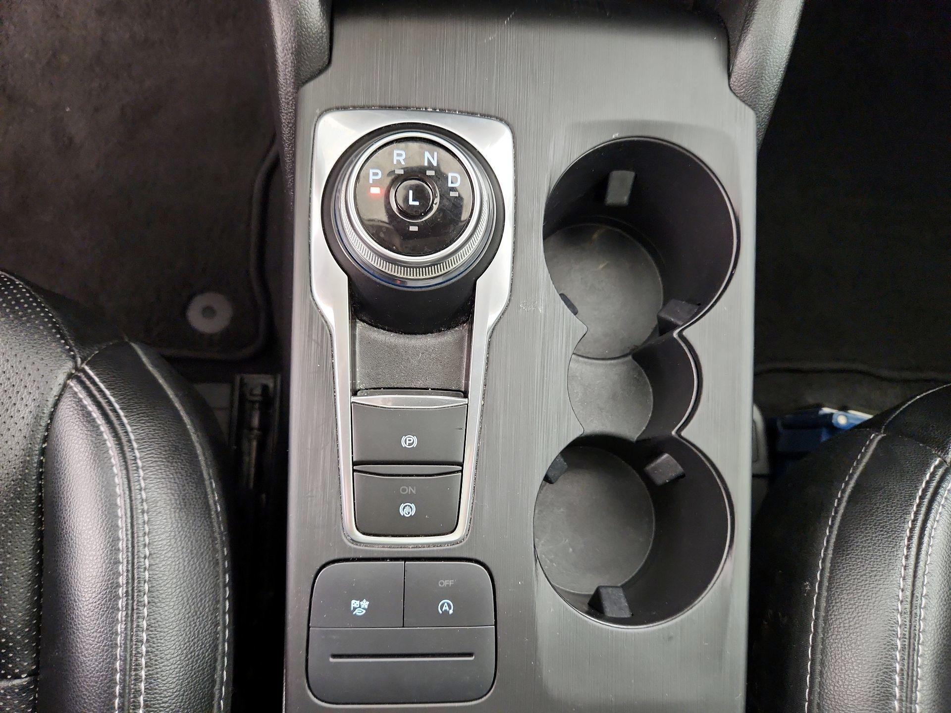 Thumbnail: 2022 Ford Escape - 17