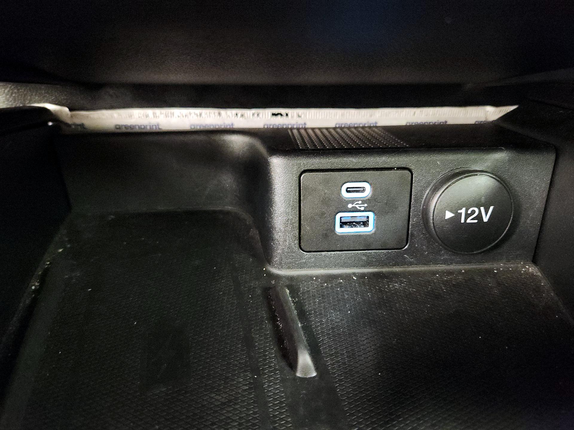 Thumbnail: 2022 Ford Escape - 18