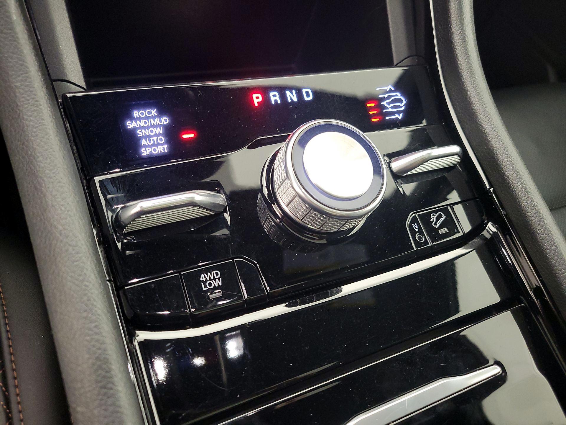 Thumbnail: 2025 Jeep Grand Cherokee - 18