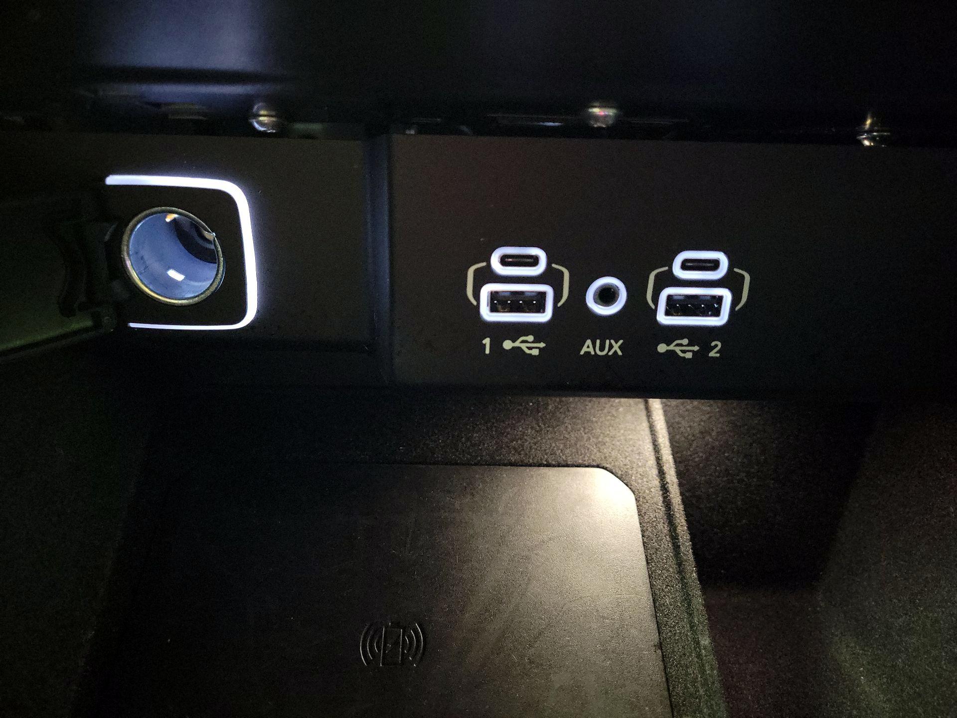 Thumbnail: 2024 Jeep Wagoneer - 19