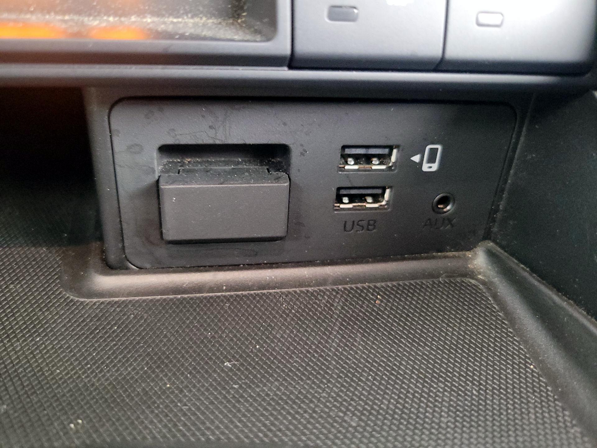 Thumbnail: 2021 Mazda MX-5 Miata - 18