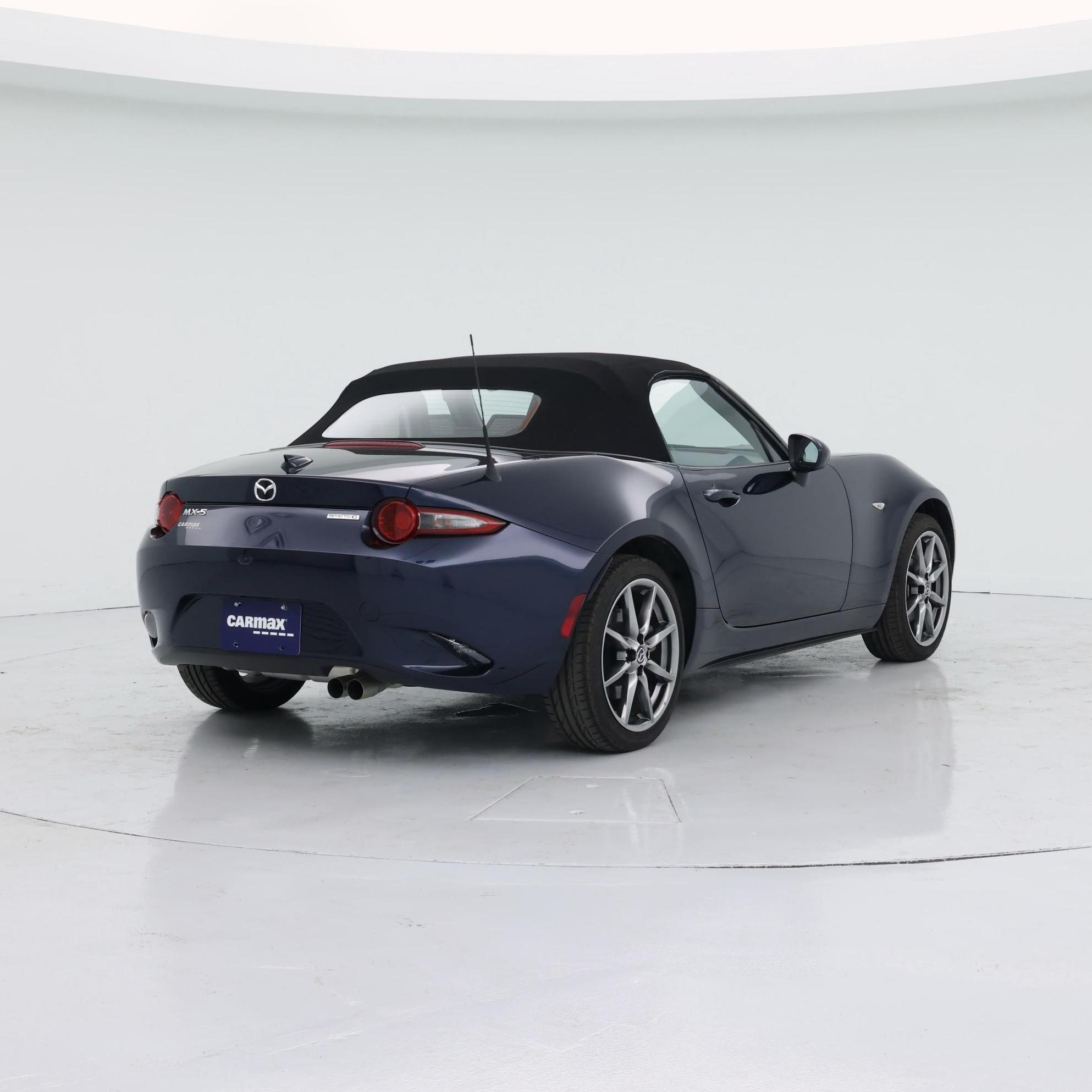 Thumbnail: 2021 Mazda MX-5 Miata - 8