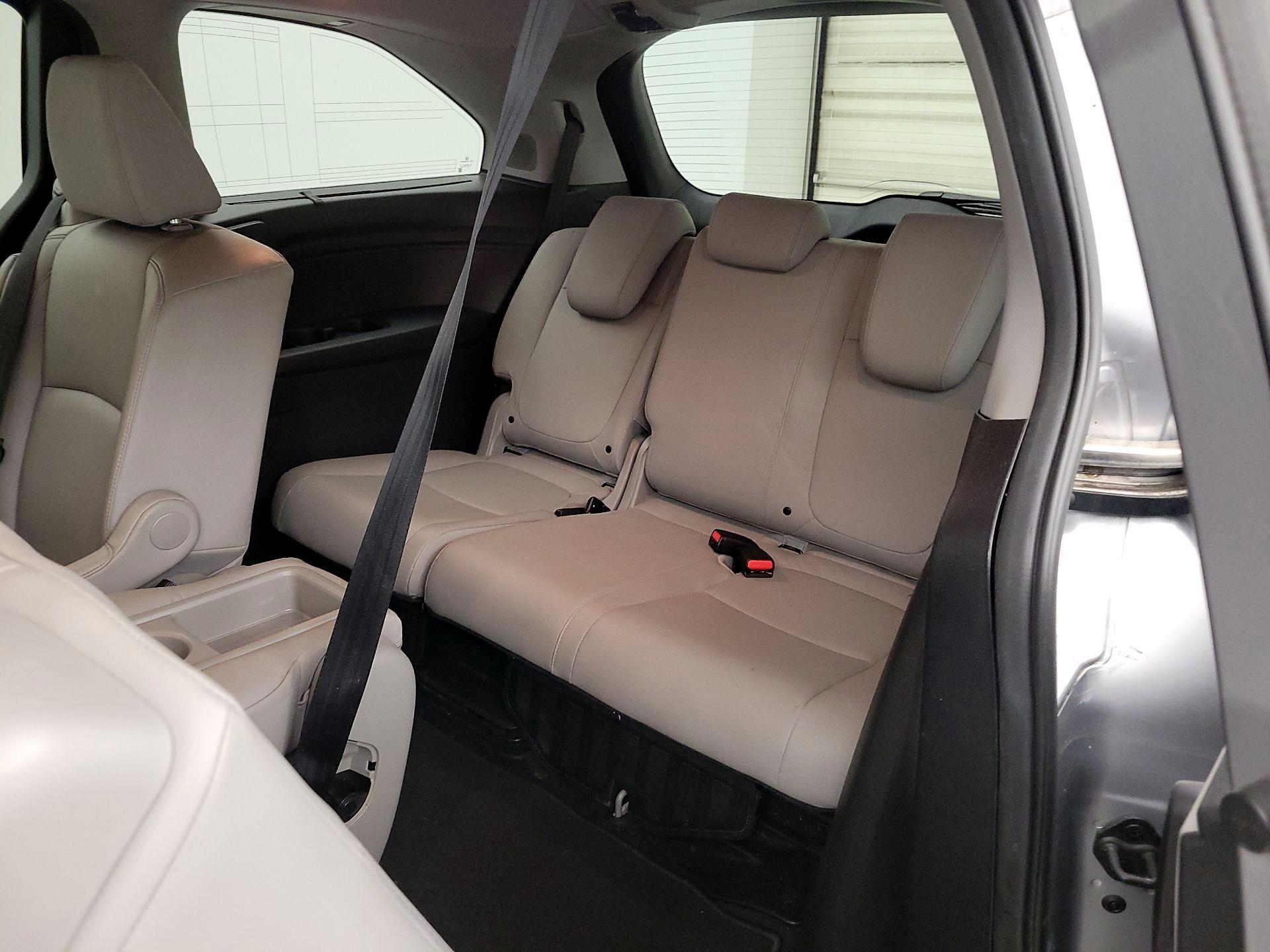 Thumbnail: 2016 Honda Odyssey - 19