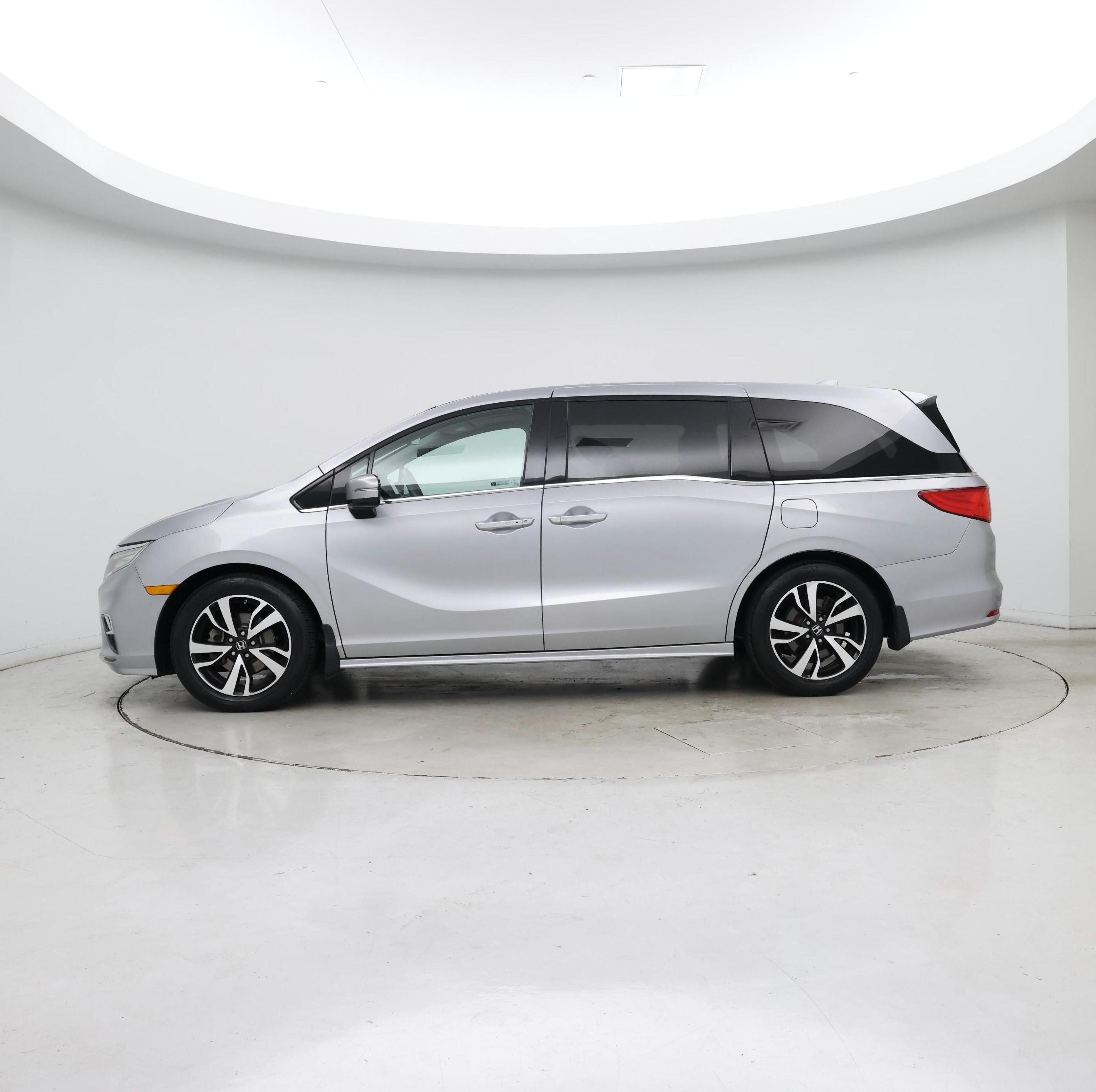 Thumbnail: 2016 Honda Odyssey - 3