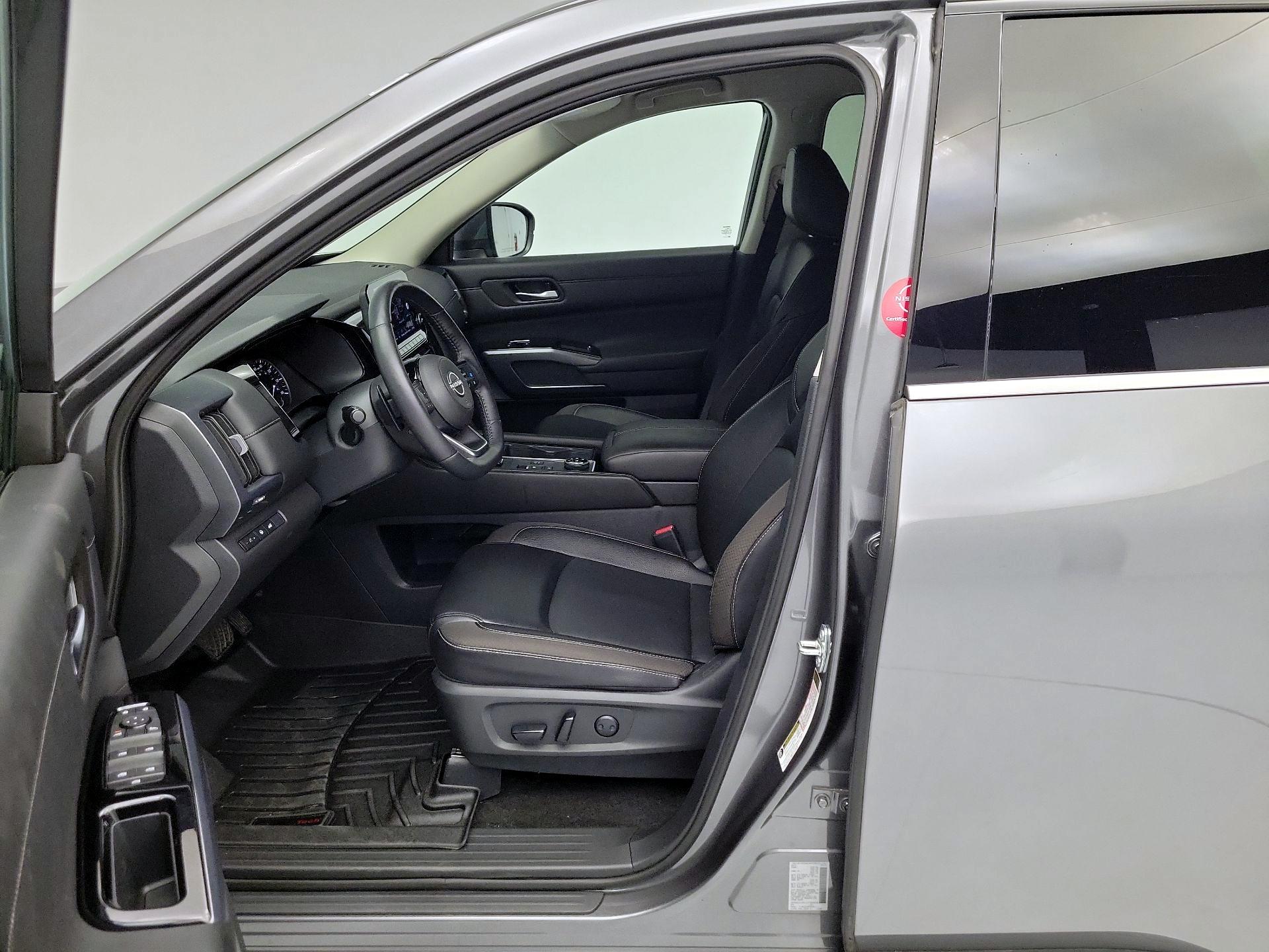 Thumbnail: 2024 Nissan Pathfinder - 11