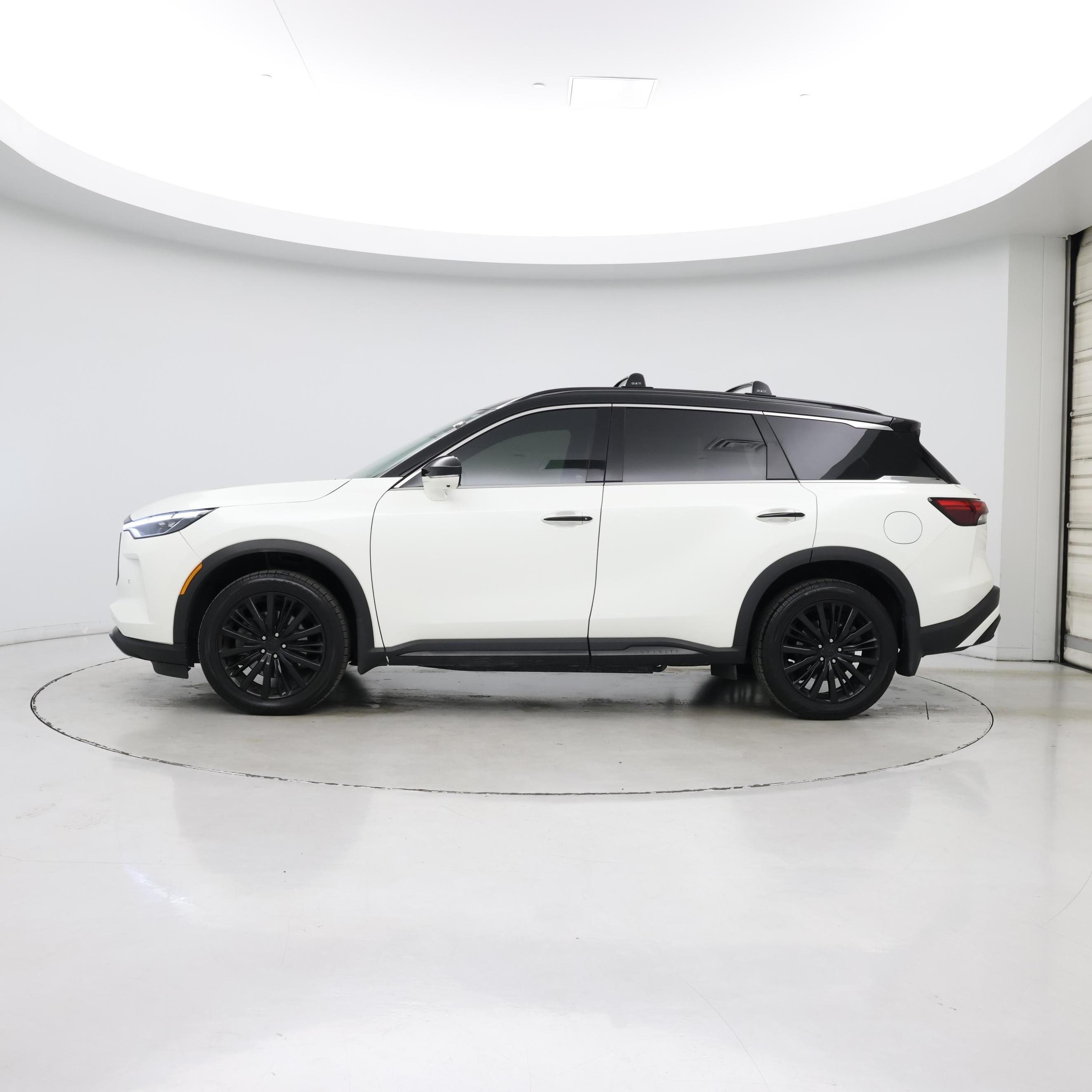 Thumbnail: 2024 INFINITI QX60 - 3