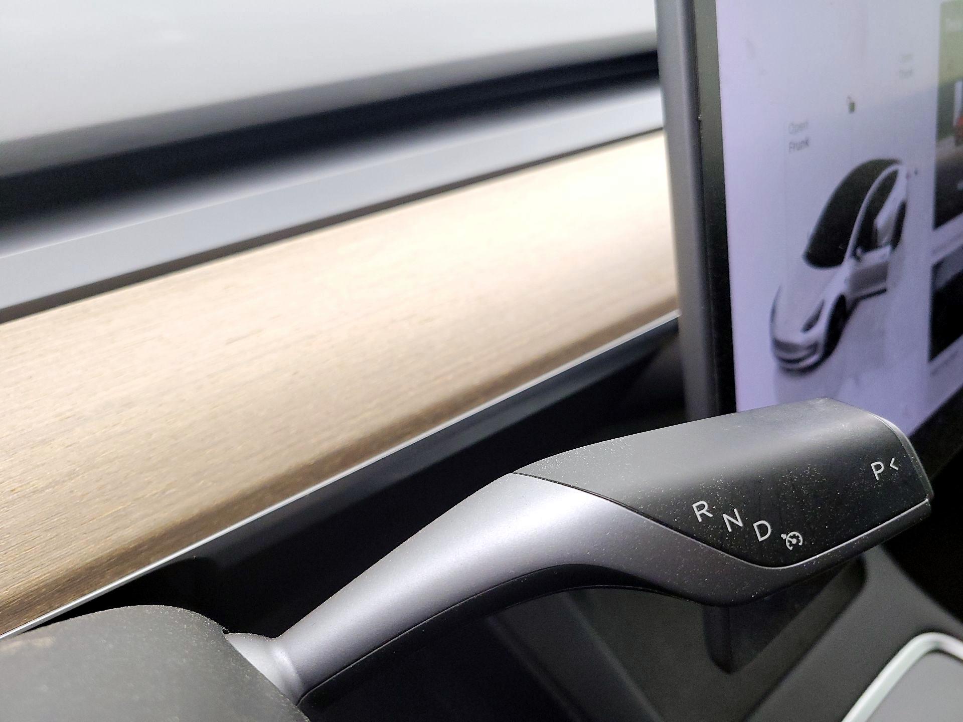 Thumbnail: 2022 Tesla Model 3 - 17
