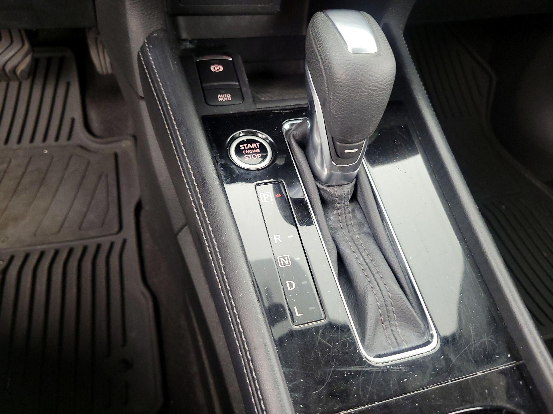 Thumbnail: 2022 Nissan Kicks - 17