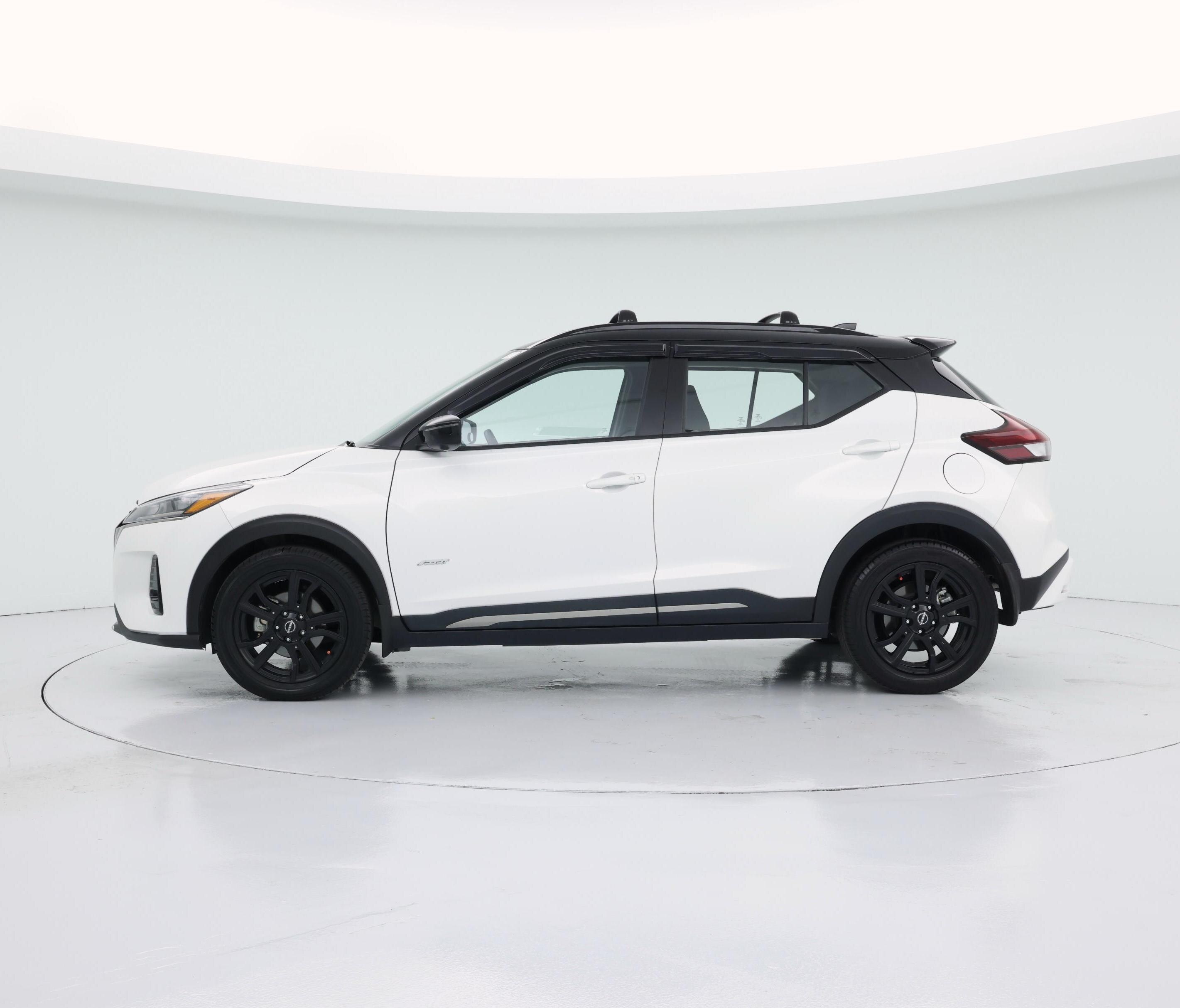 Thumbnail: 2022 Nissan Kicks - 3