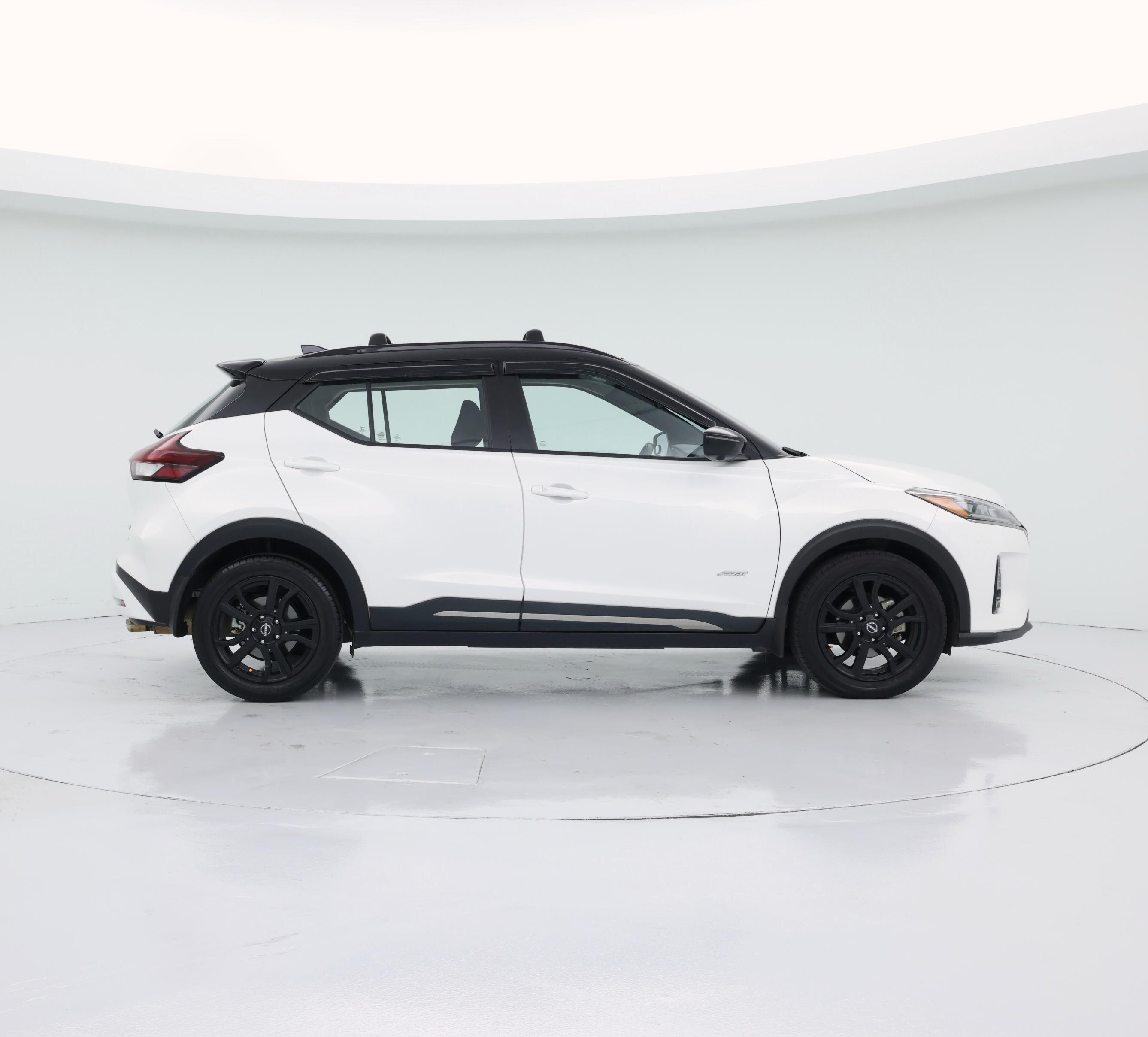 Thumbnail: 2022 Nissan Kicks - 7