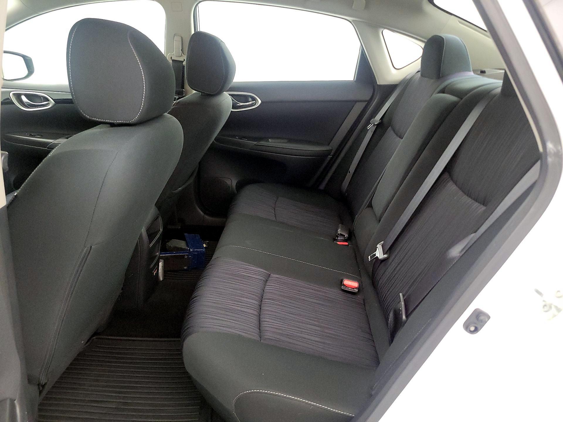 Thumbnail: 2019 Nissan Sentra - 19