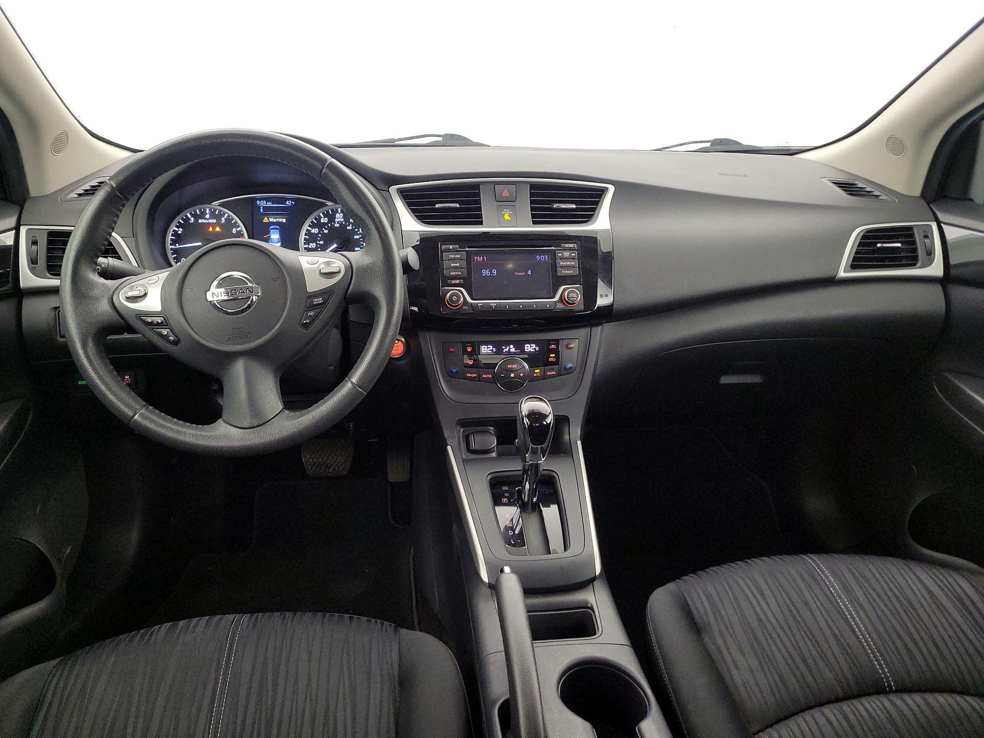 Thumbnail: 2018 Nissan Sentra - 9