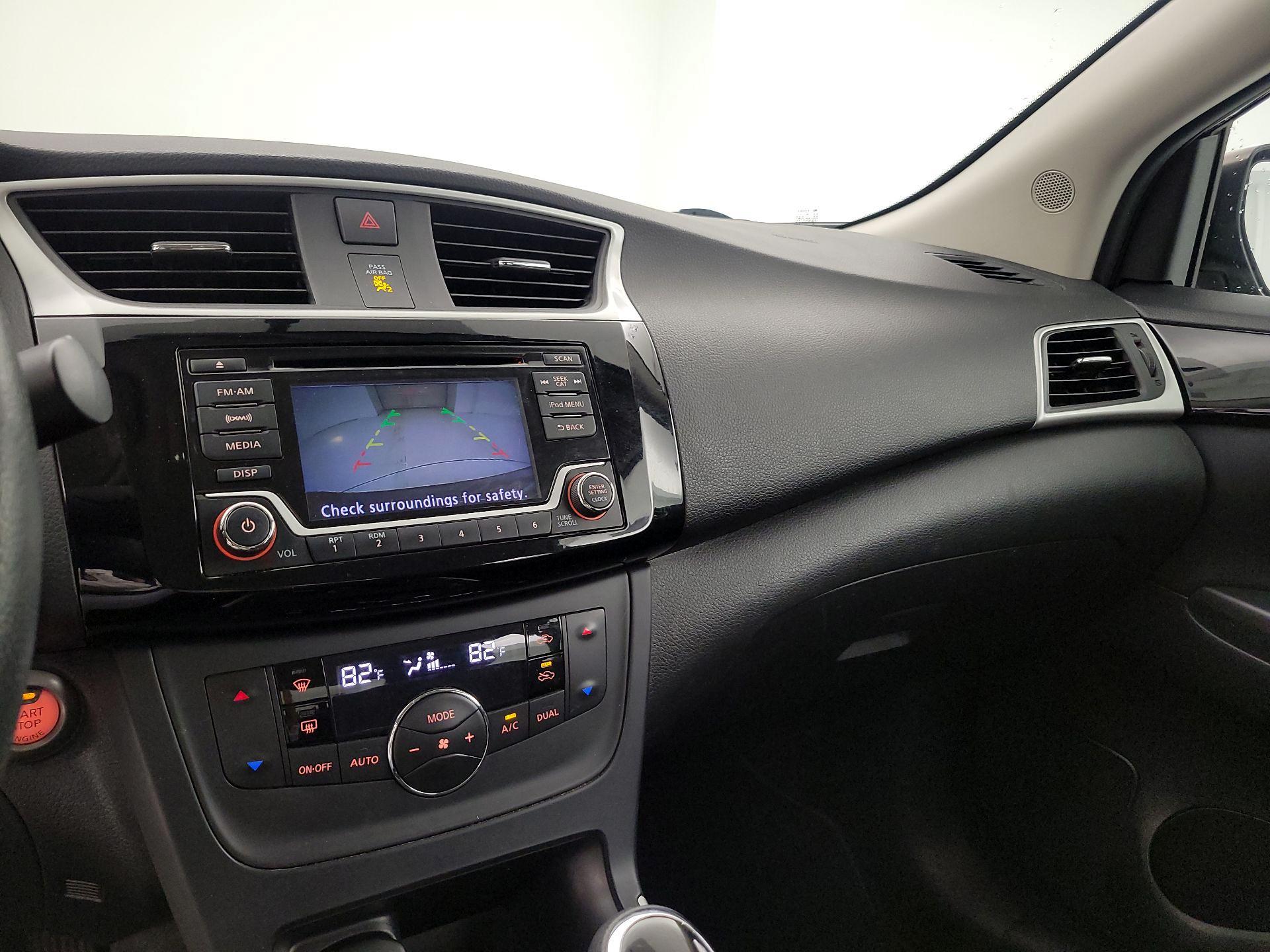 Thumbnail: 2018 Nissan Sentra - 14