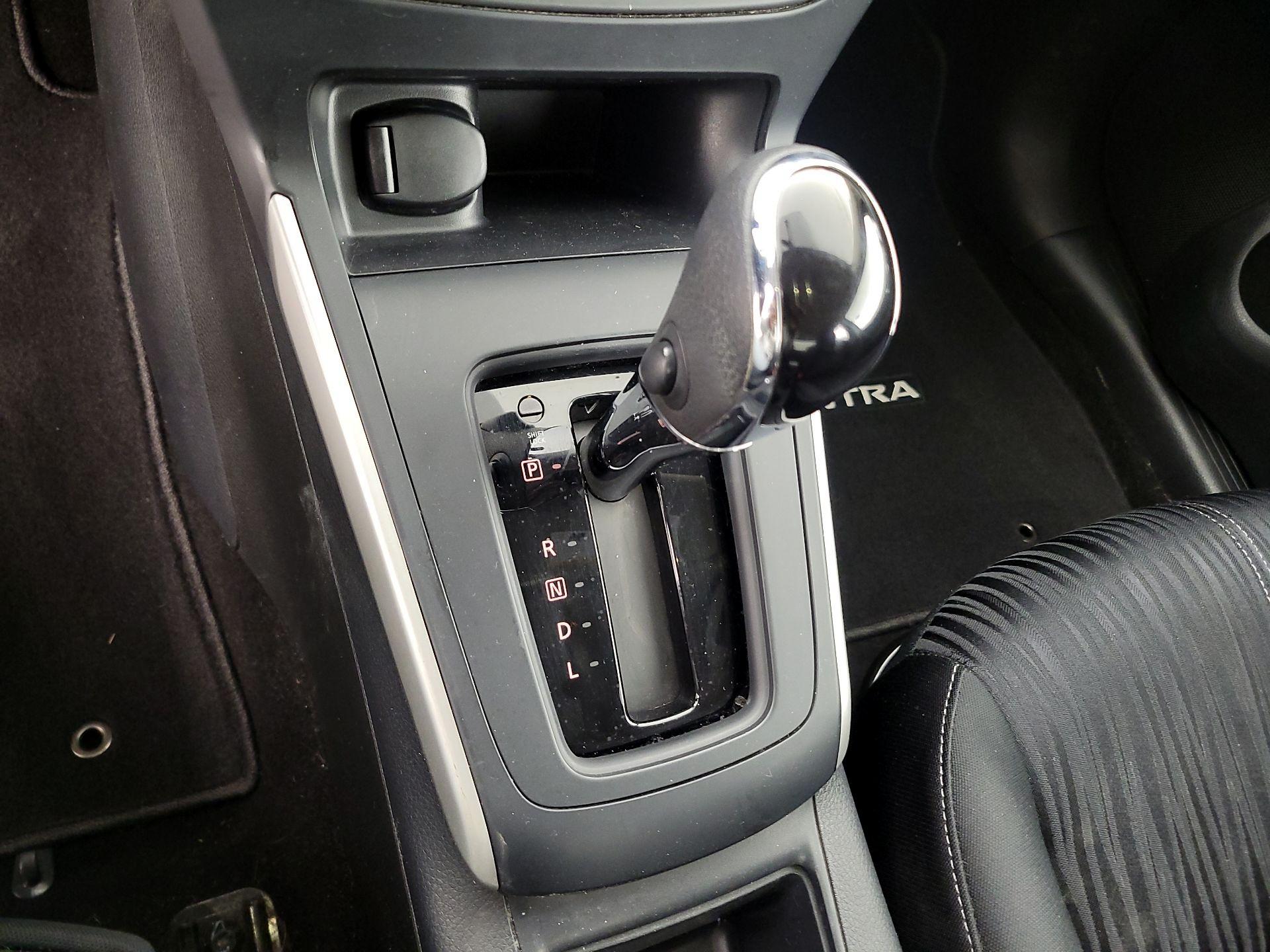 Thumbnail: 2018 Nissan Sentra - 17