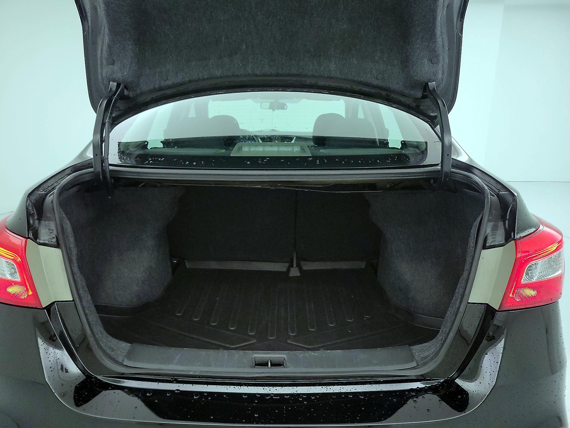 Thumbnail: 2018 Nissan Sentra - 20