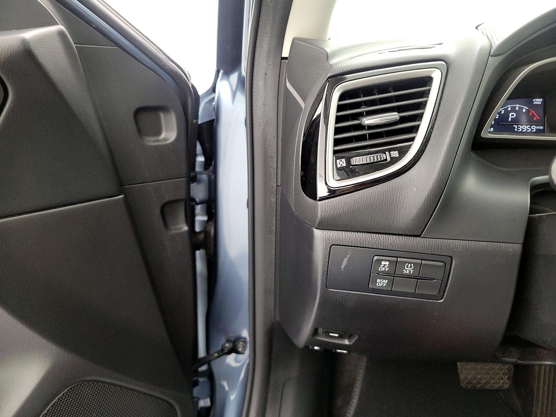 Thumbnail: 2016 Mazda Mazda3 - 13