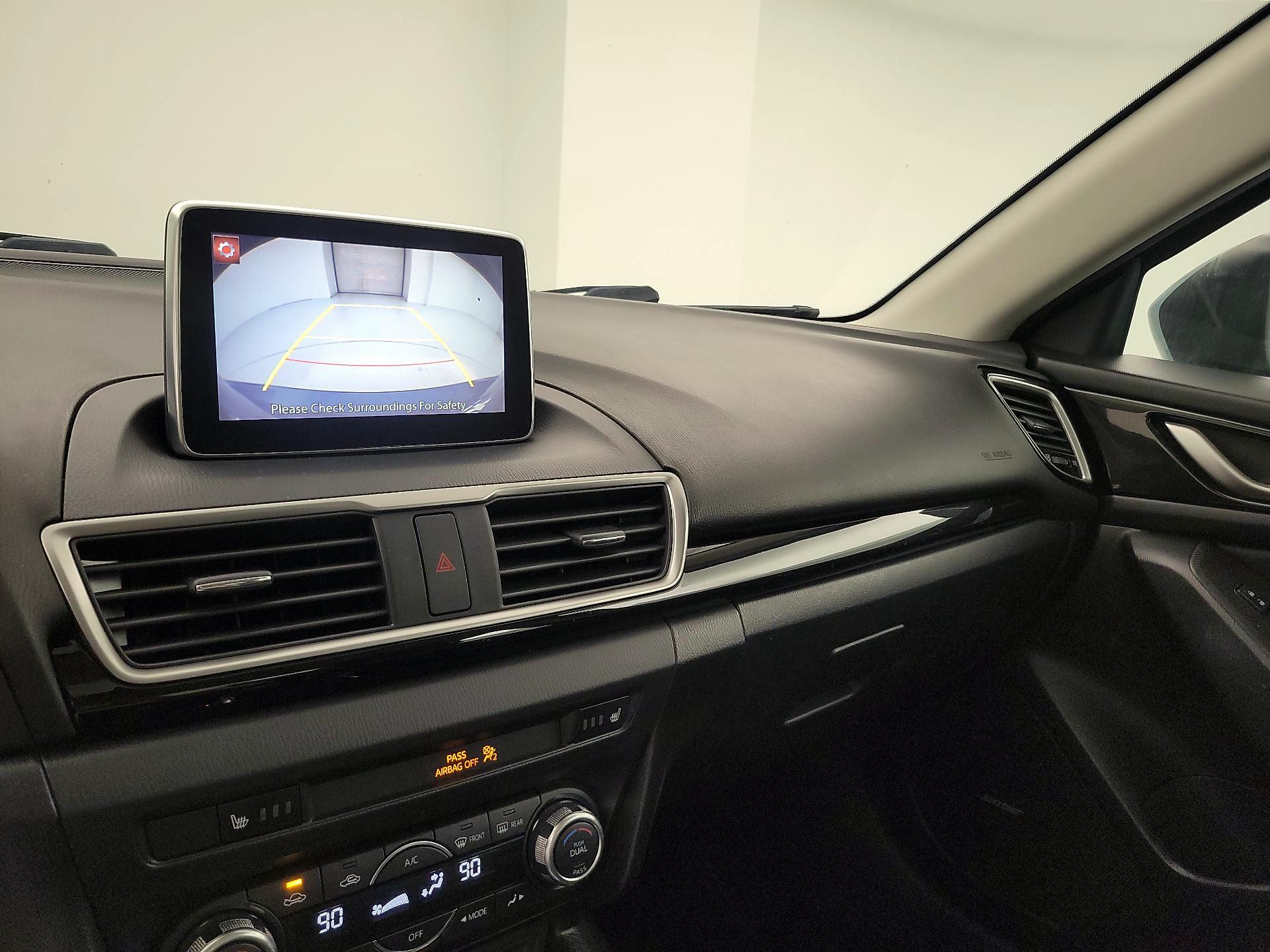 Thumbnail: 2016 Mazda Mazda3 - 14