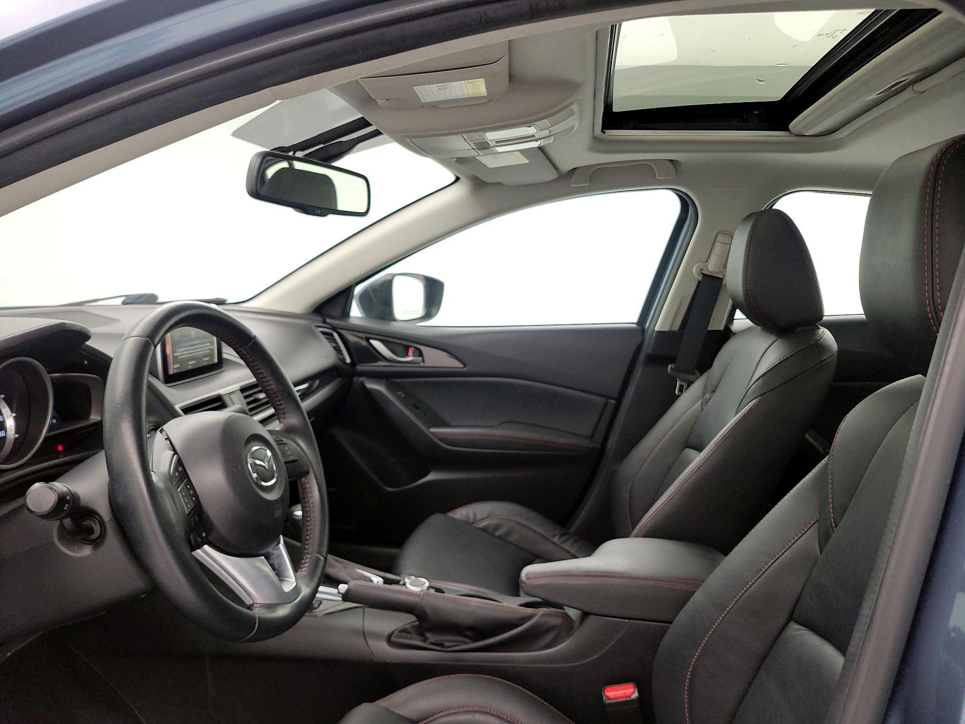 Thumbnail: 2016 Mazda Mazda3 - 19