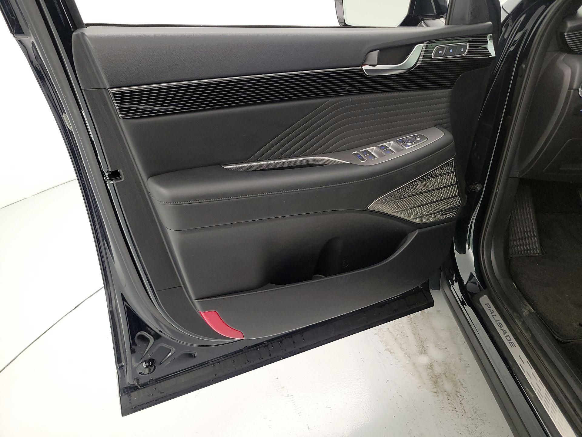 Thumbnail: 2023 Hyundai Palisade - 12