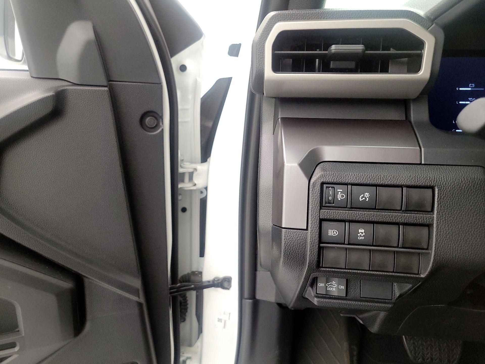 Thumbnail: 2025 Toyota Tacoma - 13