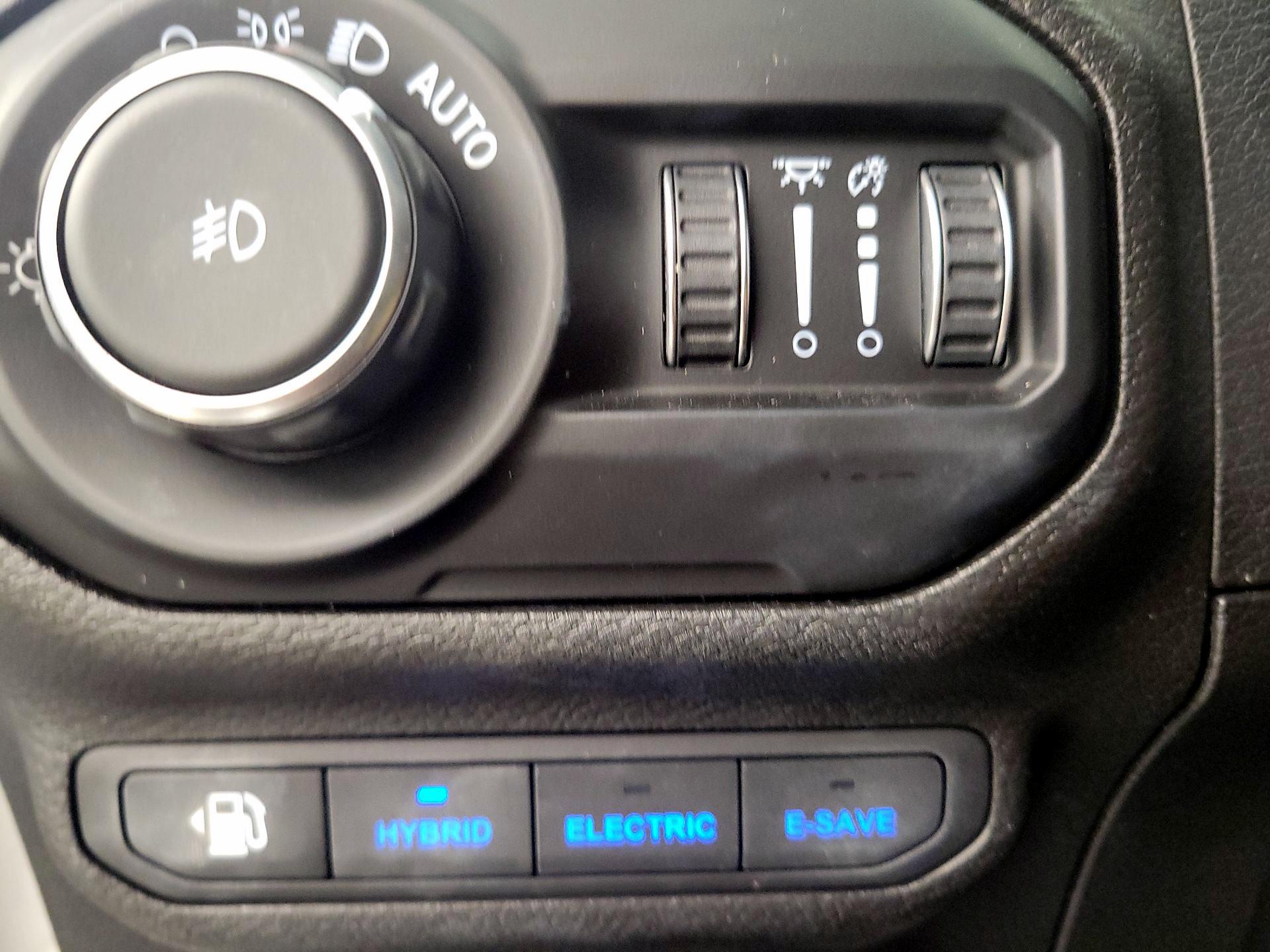 Thumbnail: 2021 Jeep Wrangler - 13