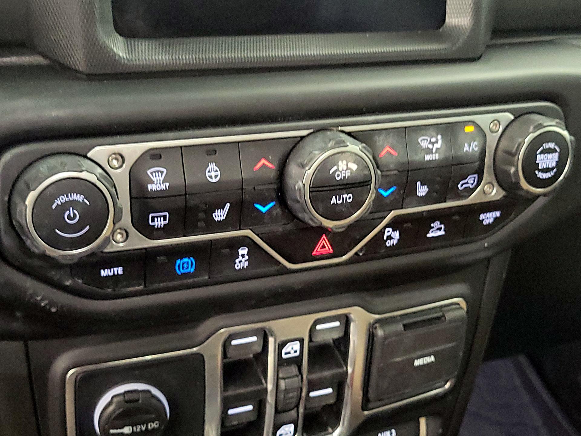 Thumbnail: 2021 Jeep Wrangler - 16