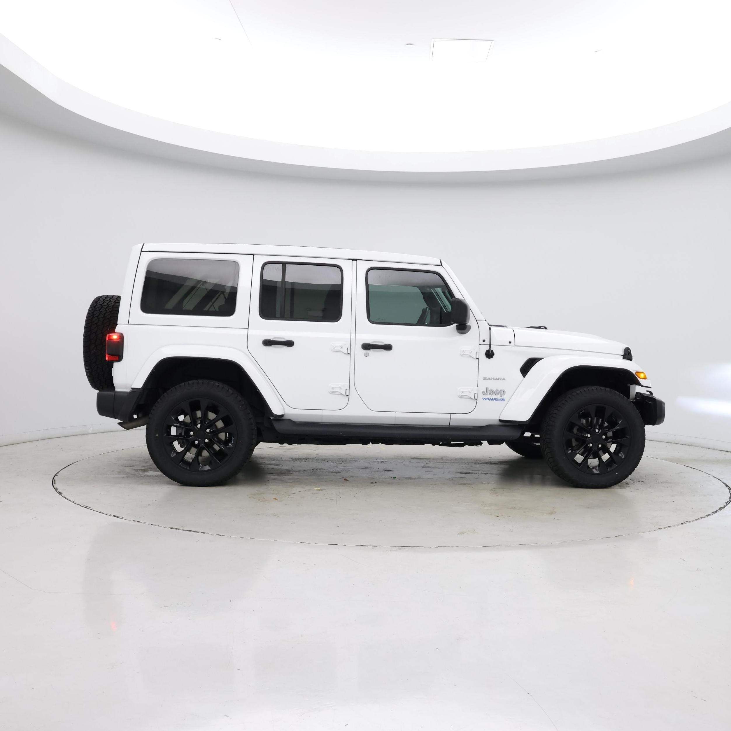 Thumbnail: 2021 Jeep Wrangler - 7