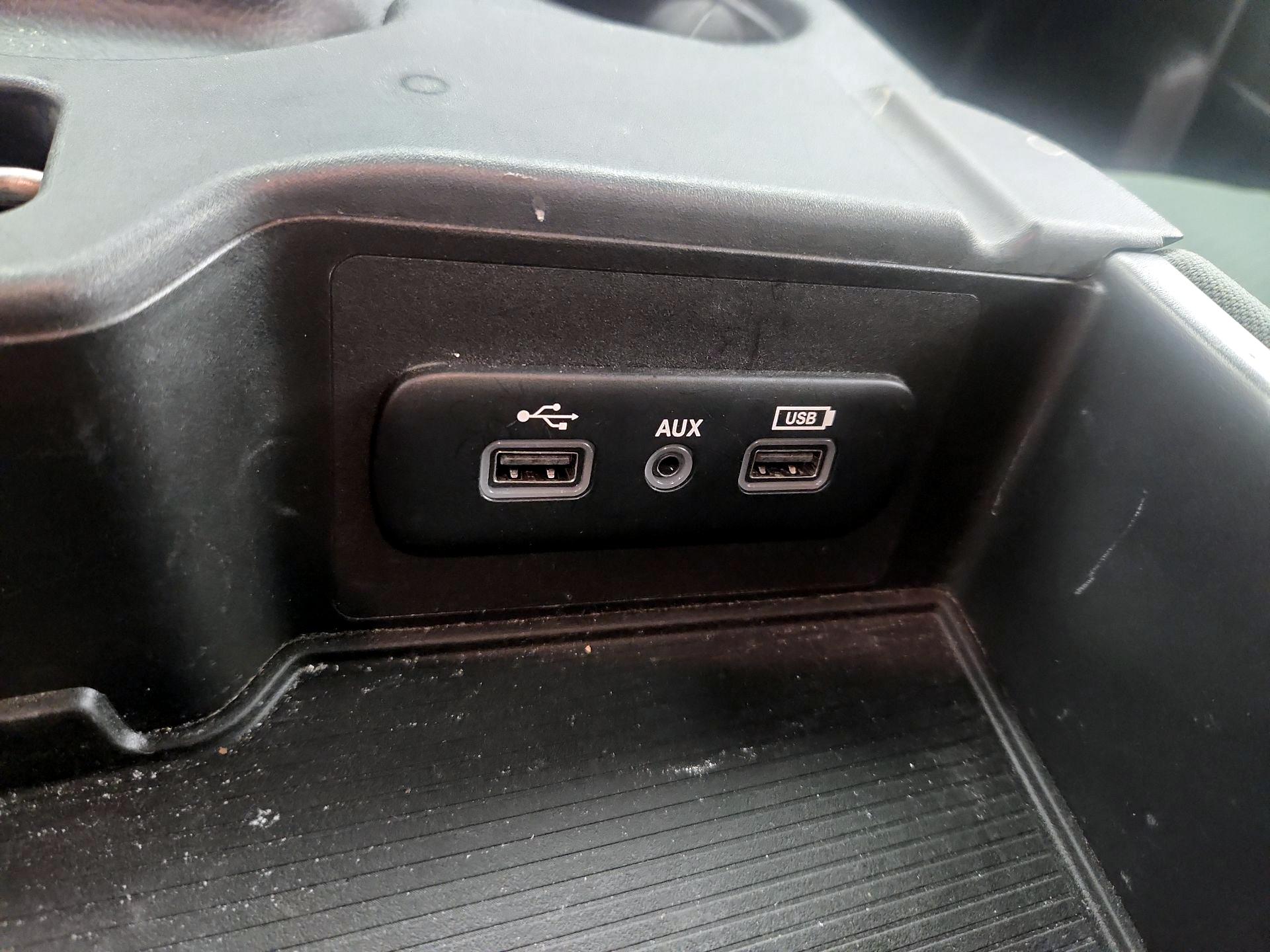 Thumbnail: 2019 RAM 1500 Classic - 18