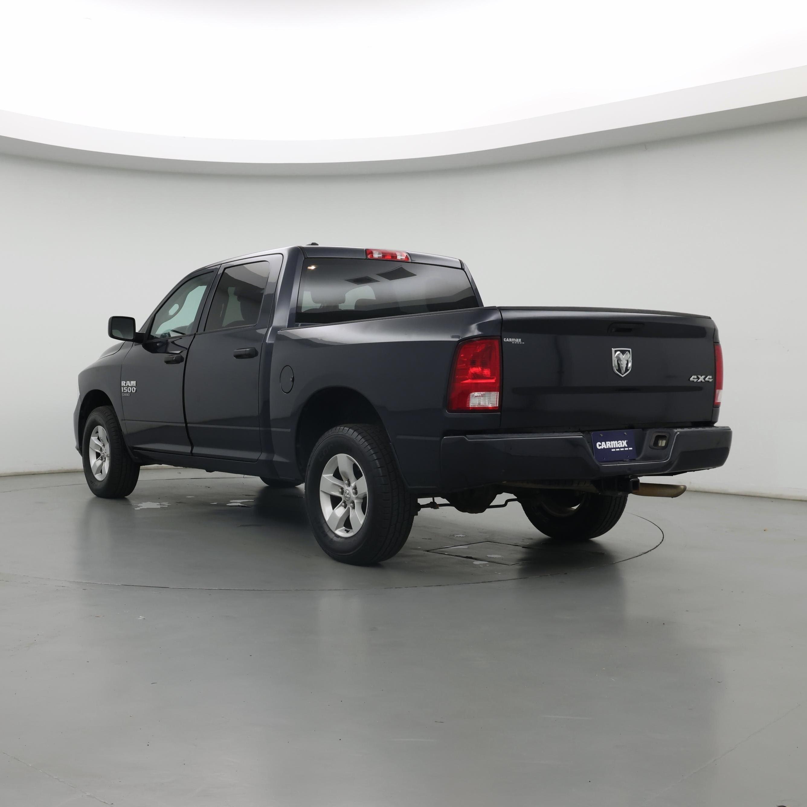 Thumbnail: 2019 RAM 1500 Classic - 2