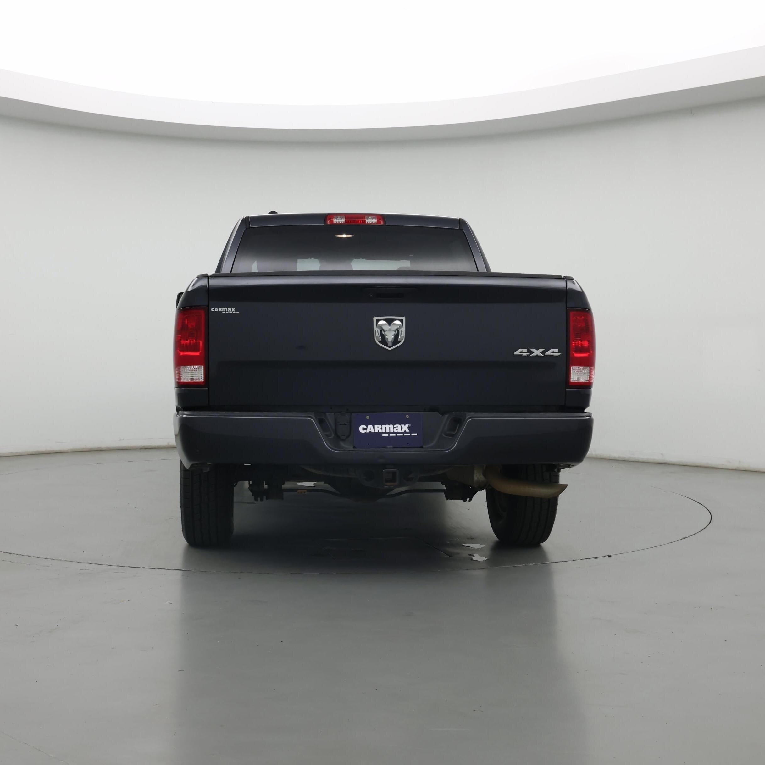 Thumbnail: 2019 RAM 1500 Classic - 6