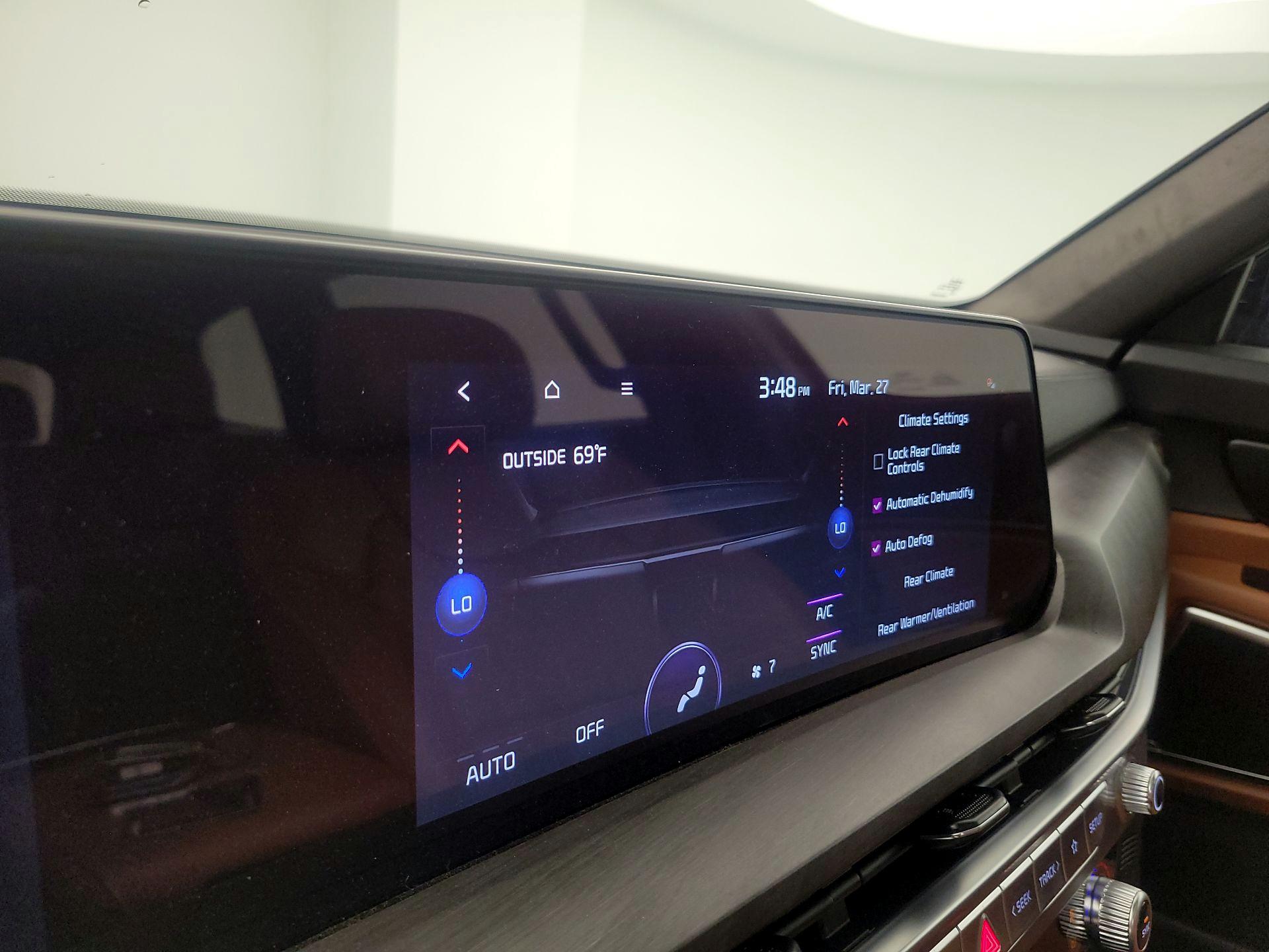 Thumbnail: 2024 Kia Telluride - 17