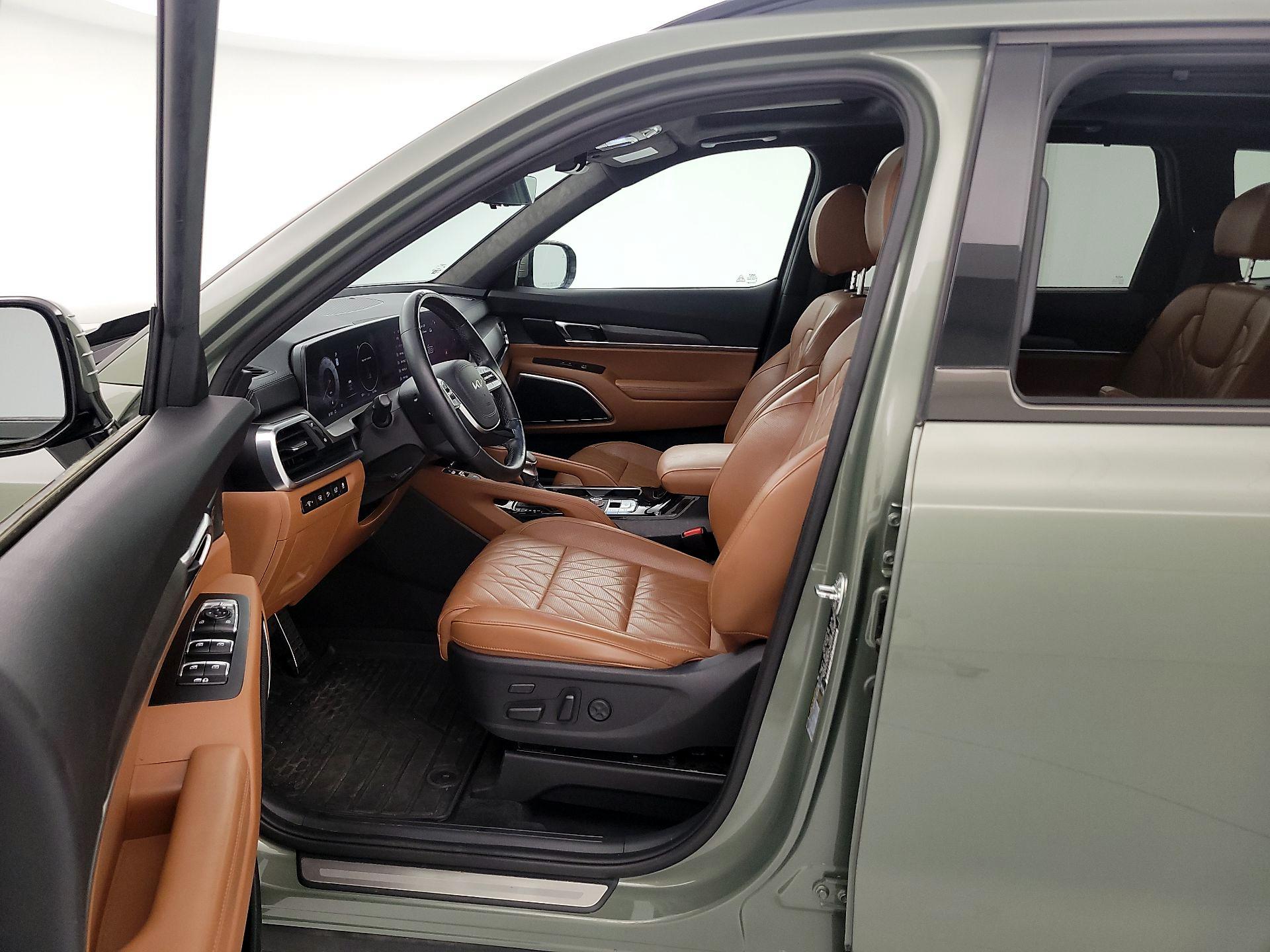 Thumbnail: 2024 Kia Telluride - 9